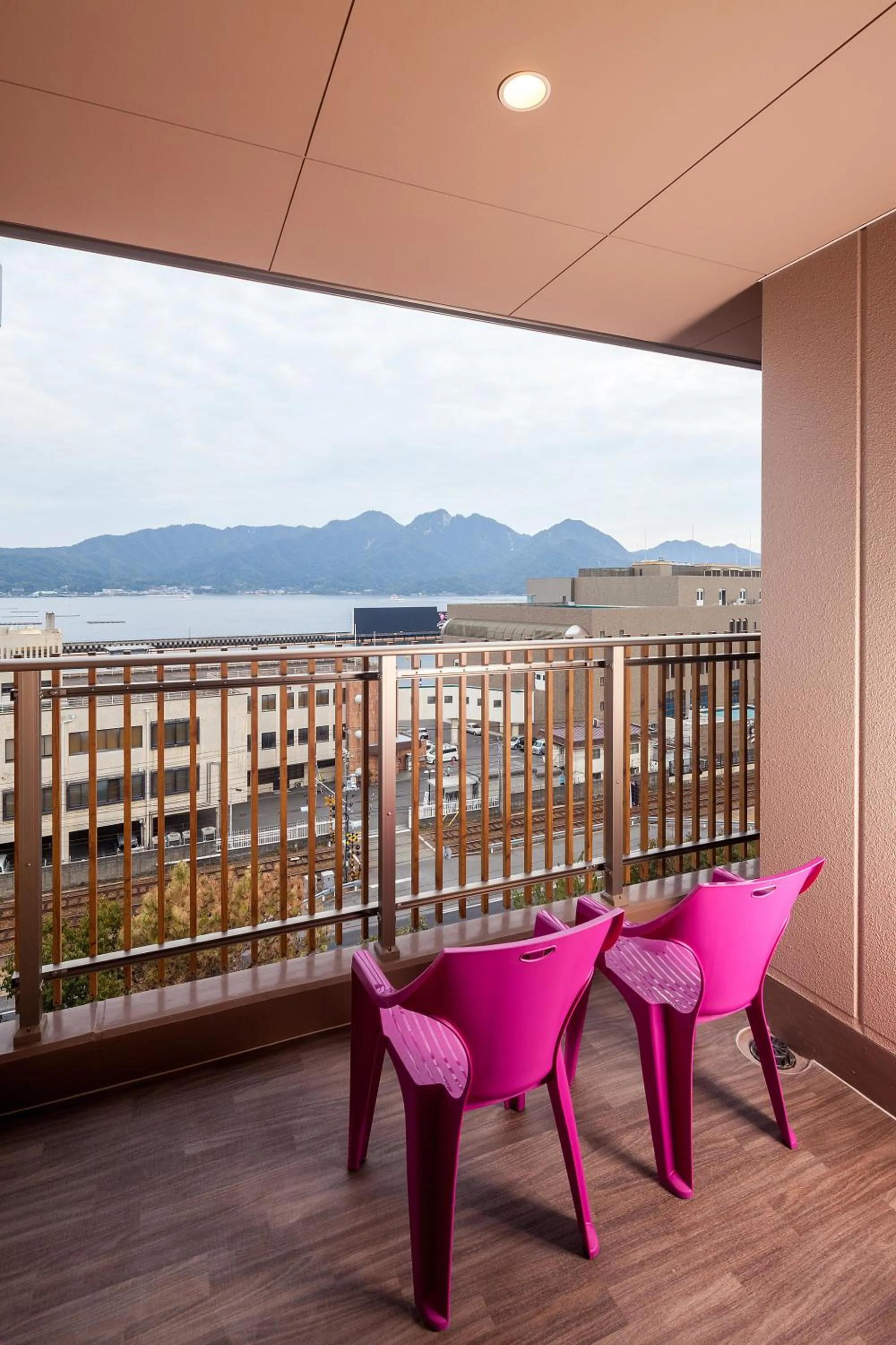 Balcony/Terrace in Ryokan with natural hot springs and okonomiyaki Miyajima-an Hiroshima