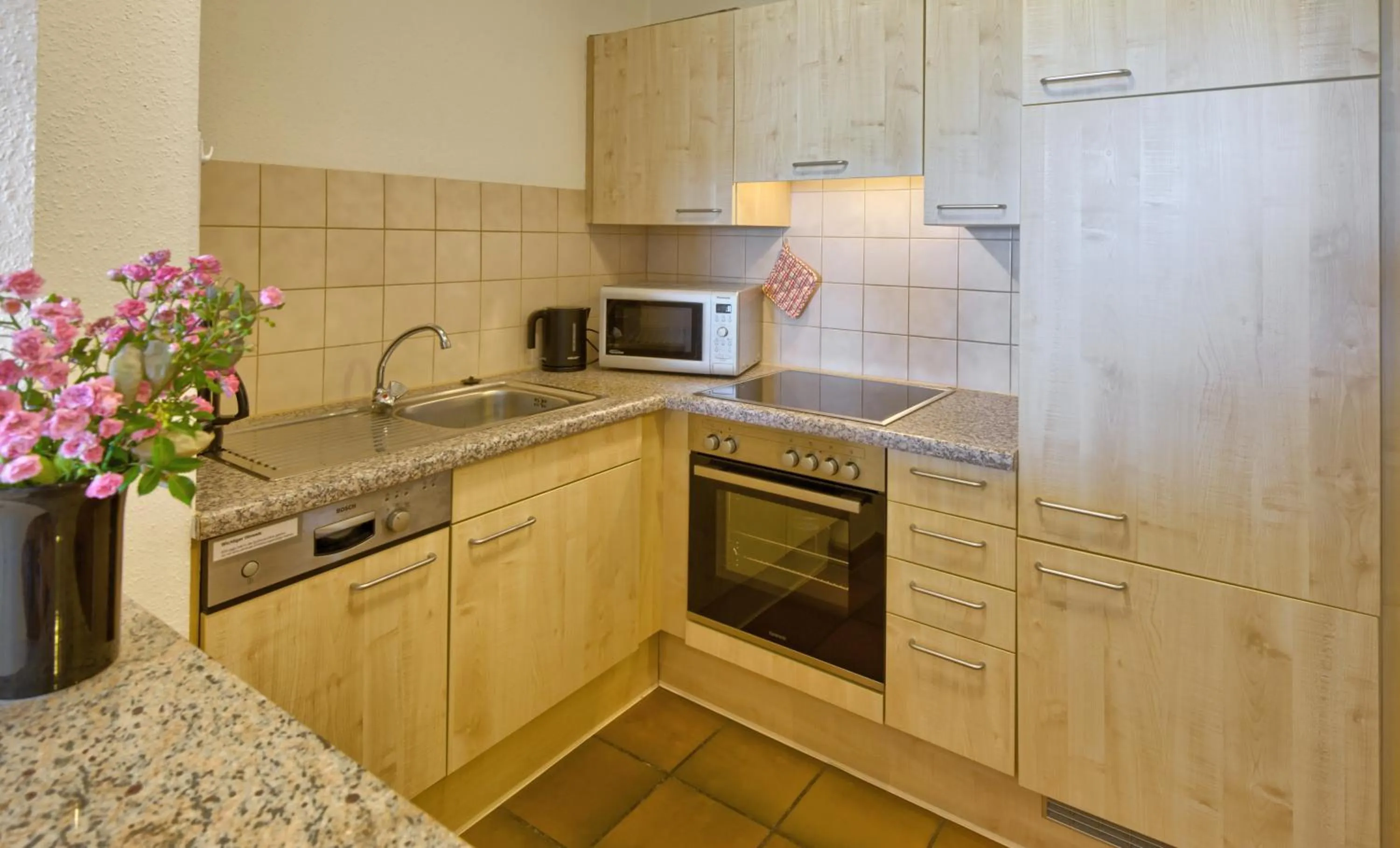 Kitchen or kitchenette in Ferienhaus Rheintalblick