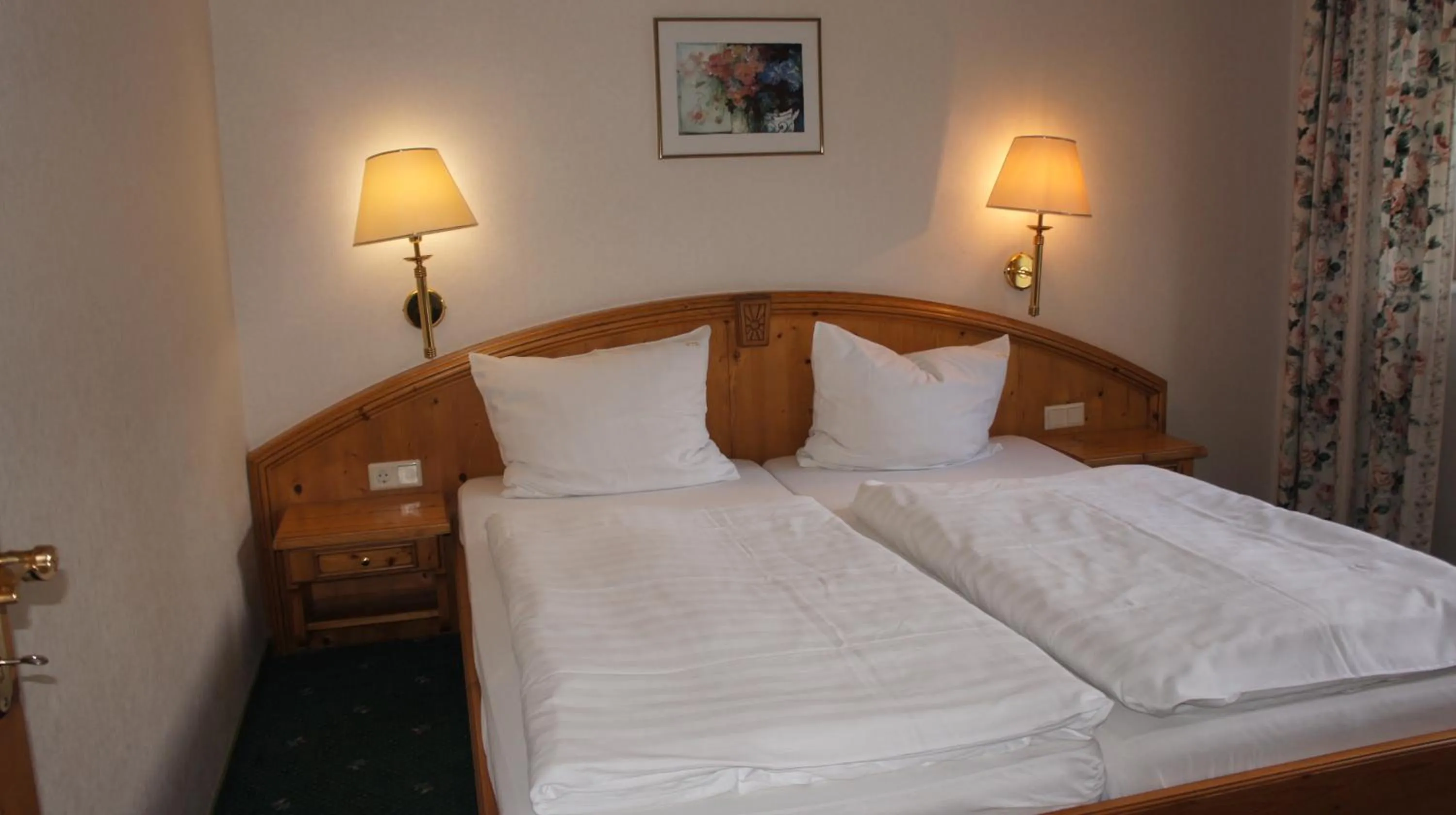 Bedroom, Bed in Ferienhaus Rheintalblick