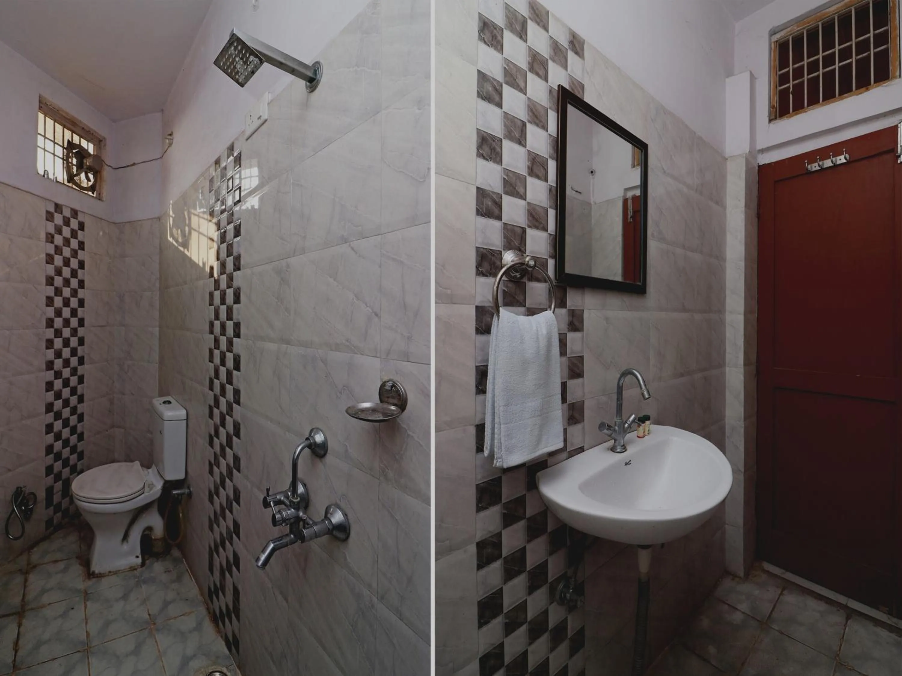 Bathroom in Hotel O AKBAR PALACE