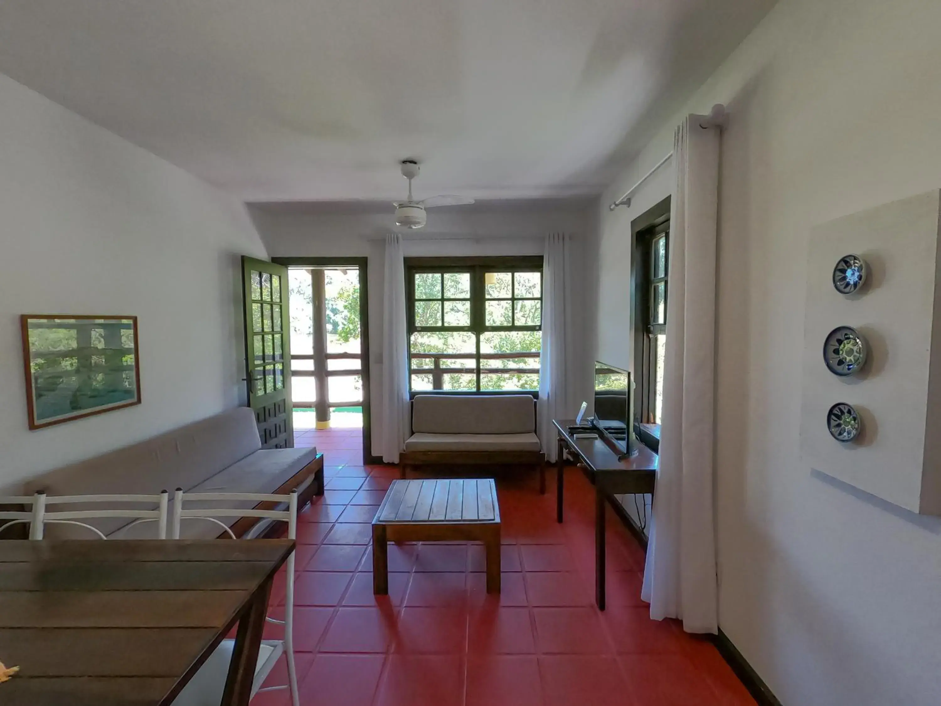 Three-Bedroom Chalet in Pousada Cabanas da Praia Mole Three-Bedroom Chalet in Pousada Cabanas da Praia Mole