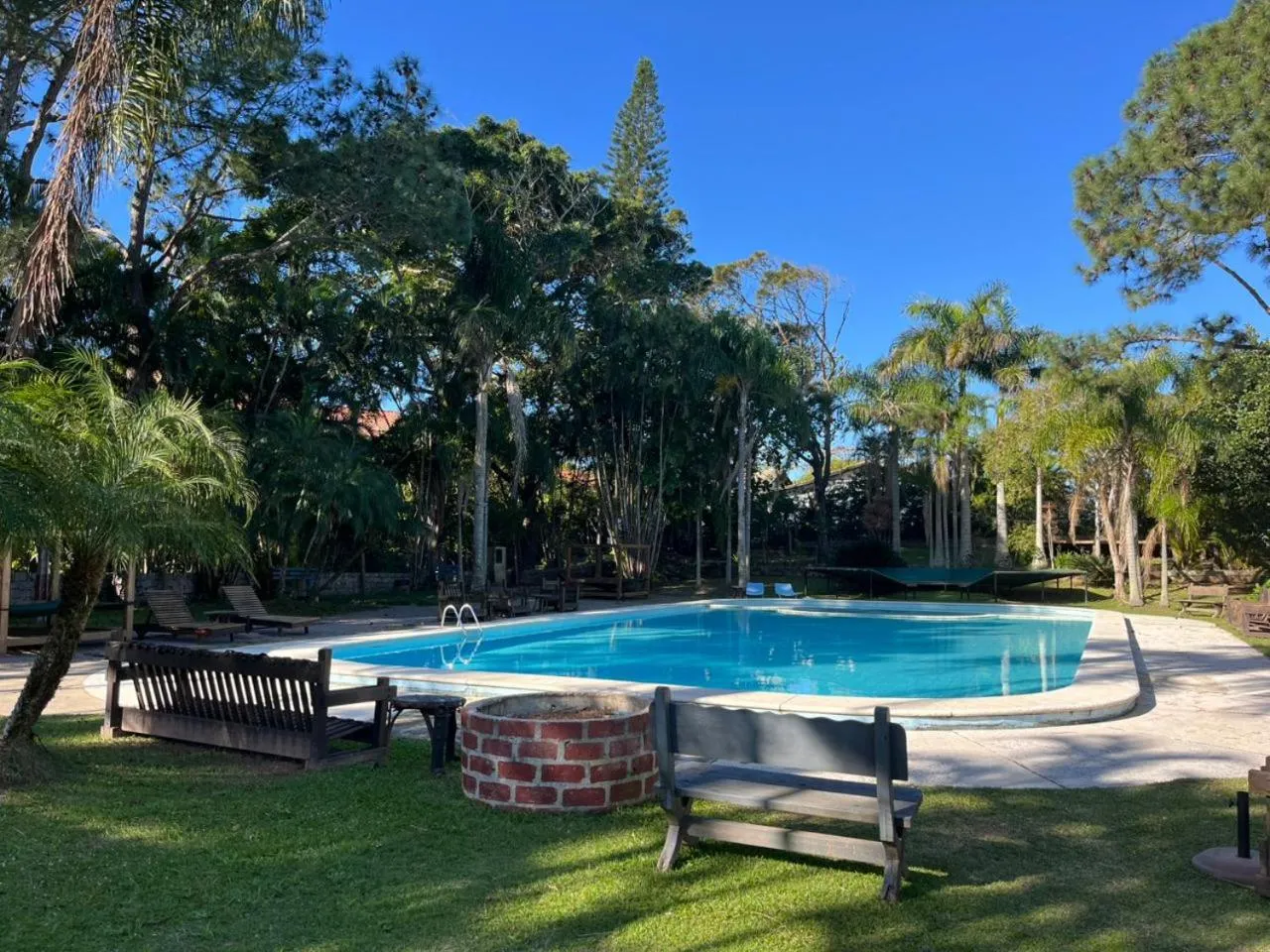 Pool view in Pousada Cabanas da Praia Mole