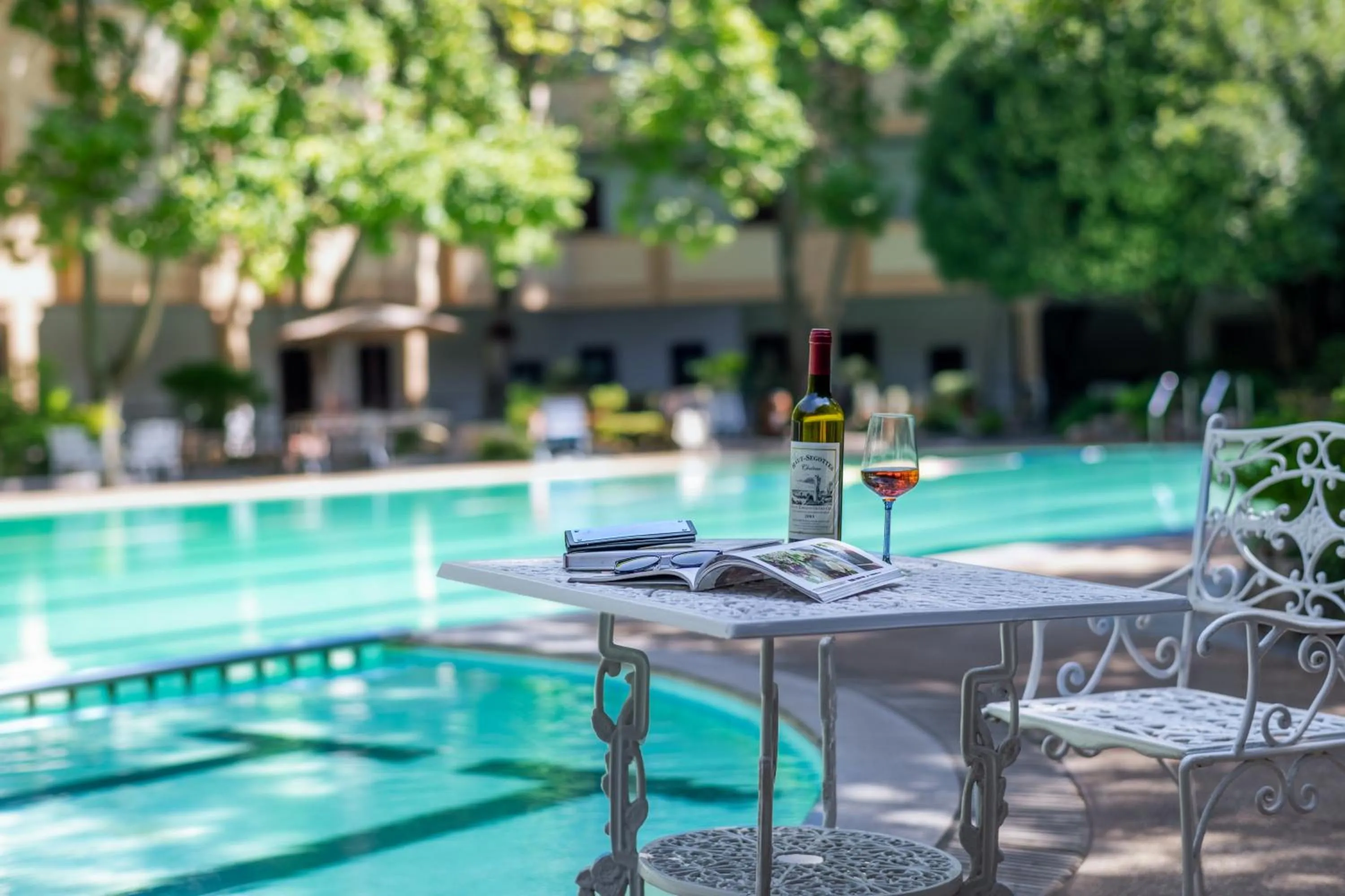 Swimming pool in Yun'an Huidu Hotel
