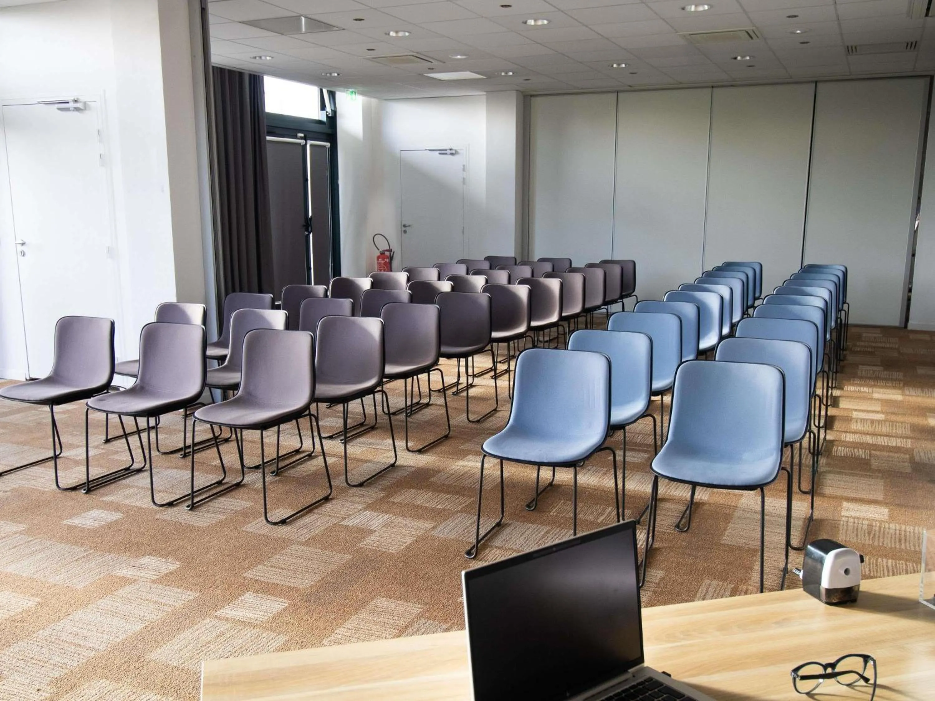 Meeting/conference room in ibis budget Gonesse Le Bourget