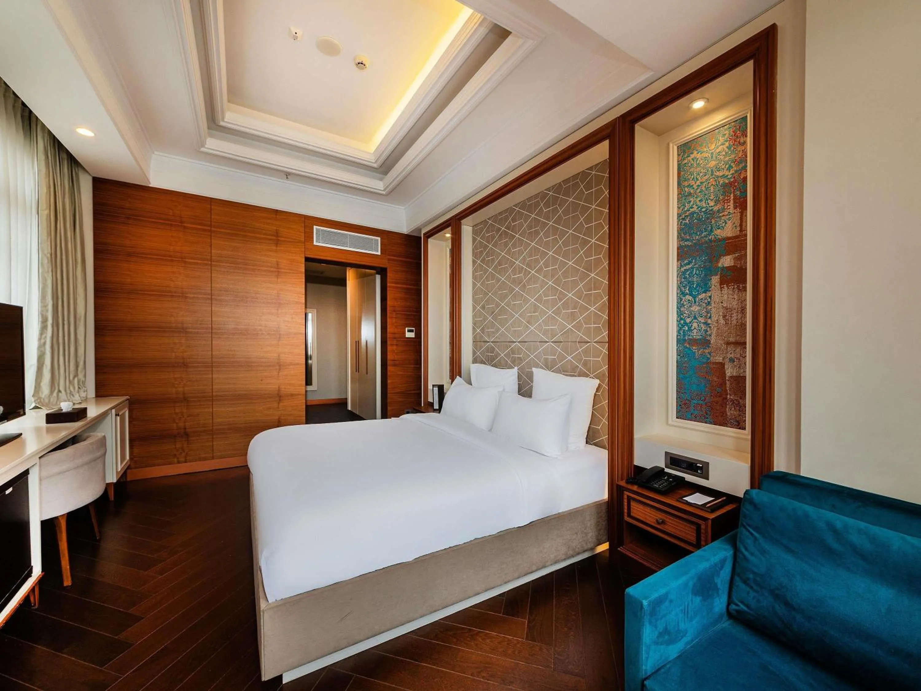 Bedroom, Bed in Mercure Istanbul Sirkeci