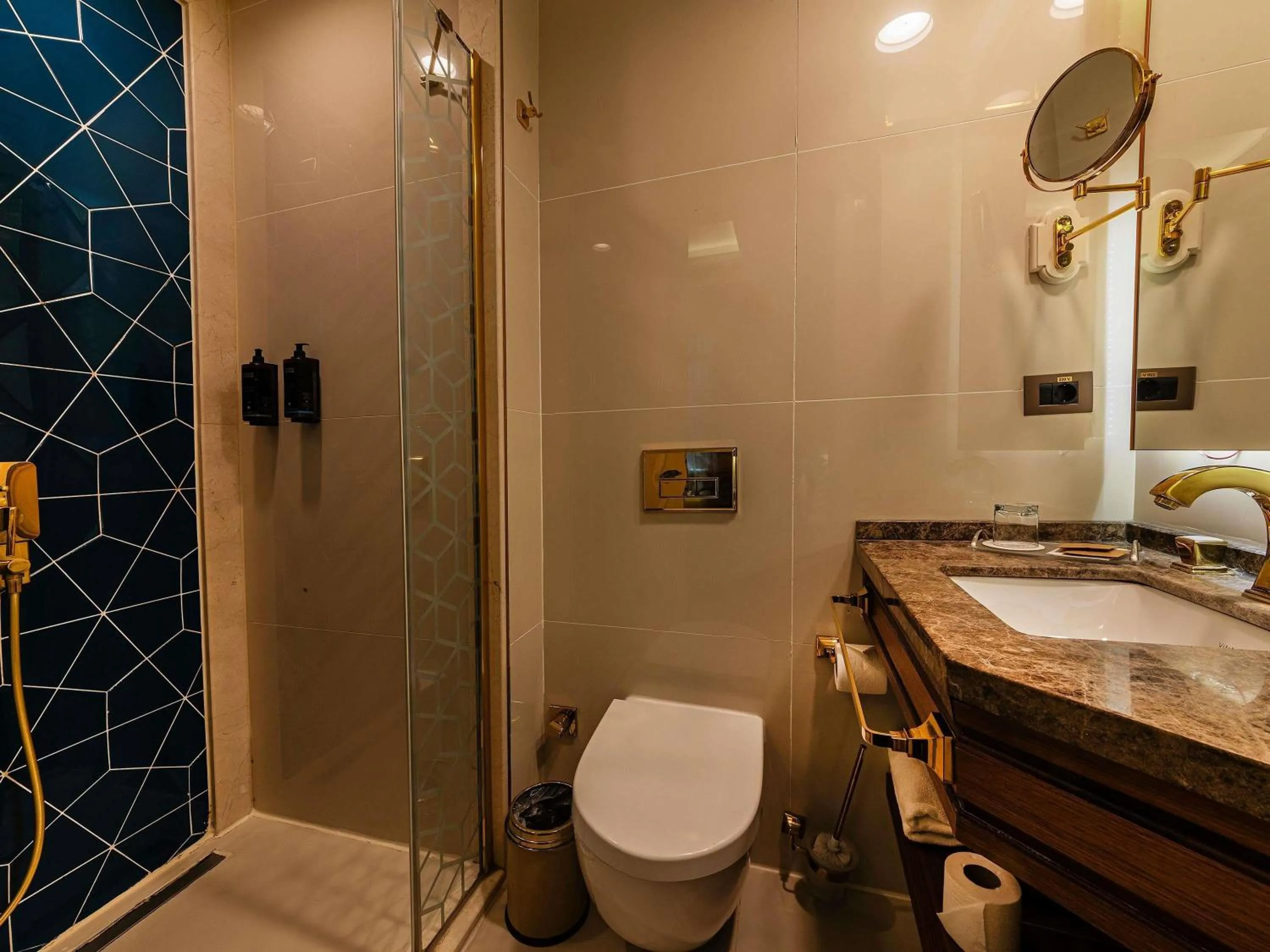 Bedroom in Mercure Istanbul Sirkeci