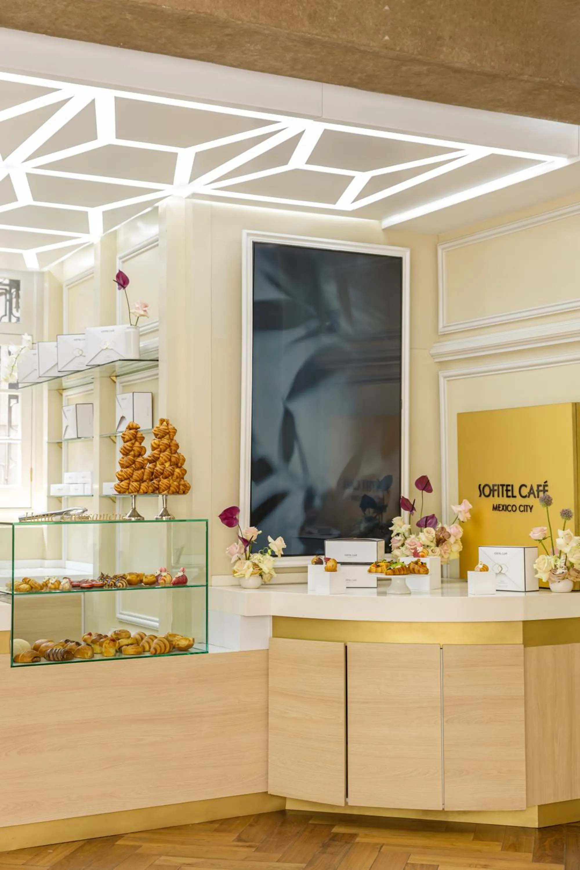 Restaurant/places to eat in Sofitel Mexico City Reforma