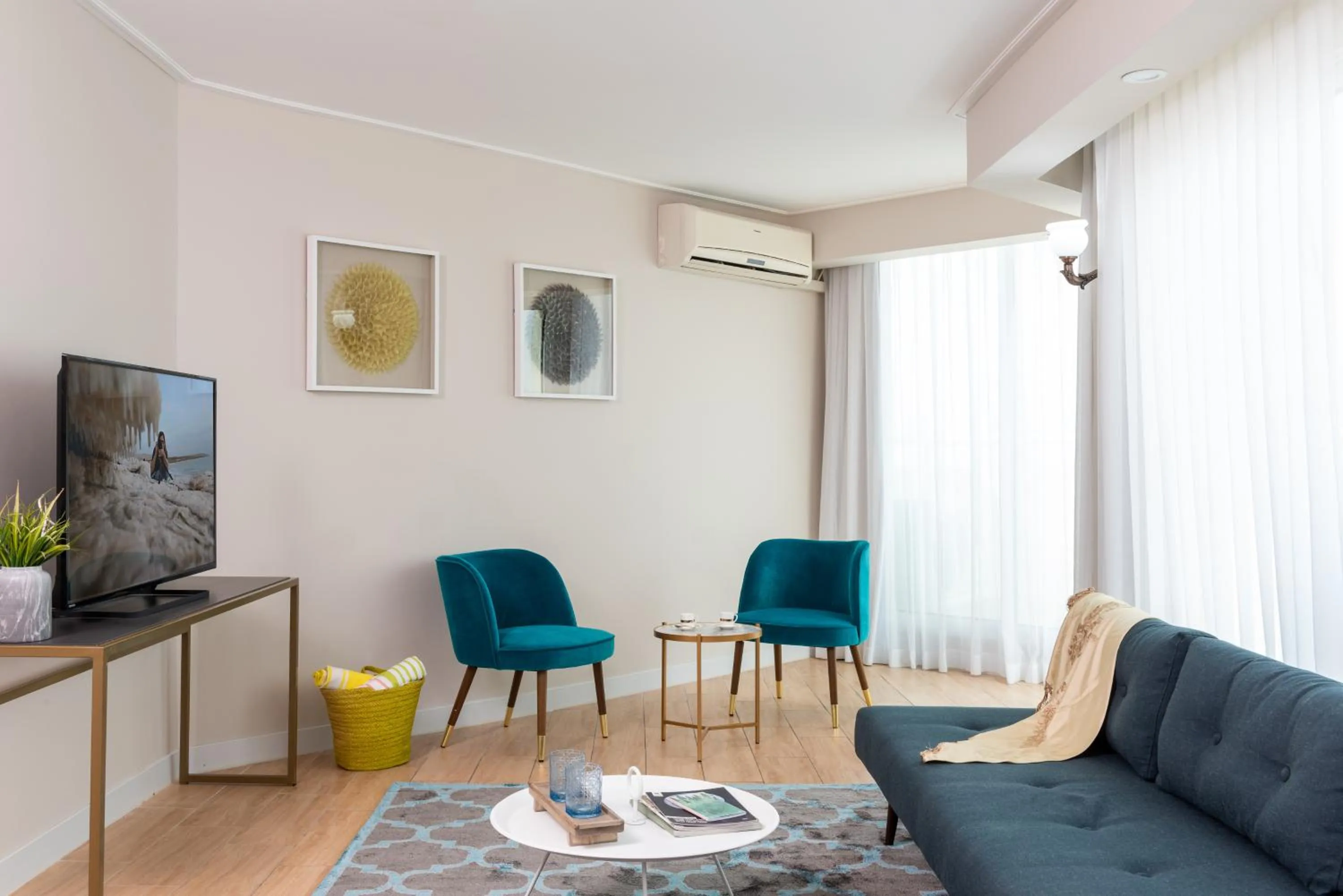 Seating area in Leonardo Club Hotel Dead Sea - All Inclusive