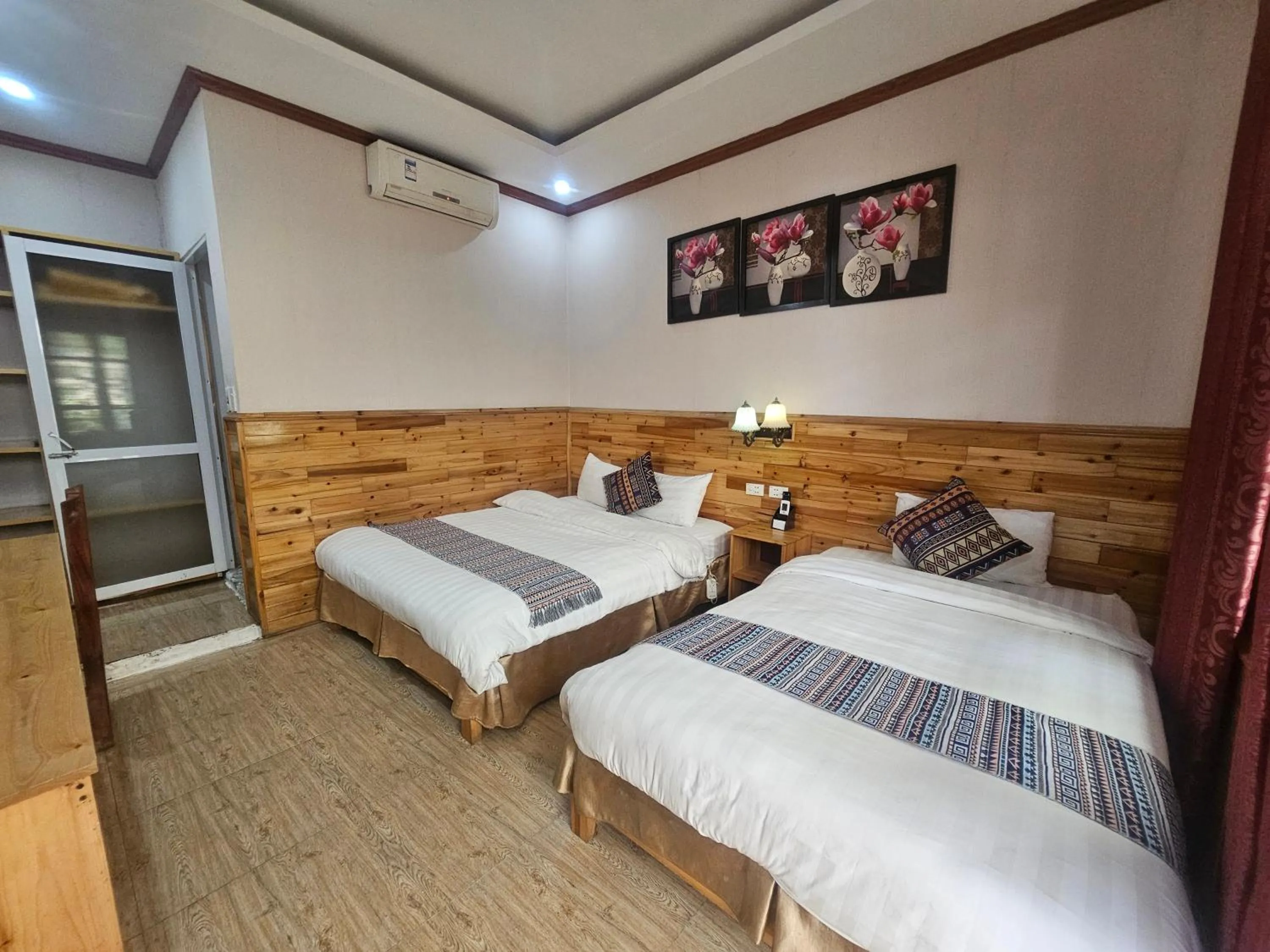 Bed in Dang Khoa Garden Inn