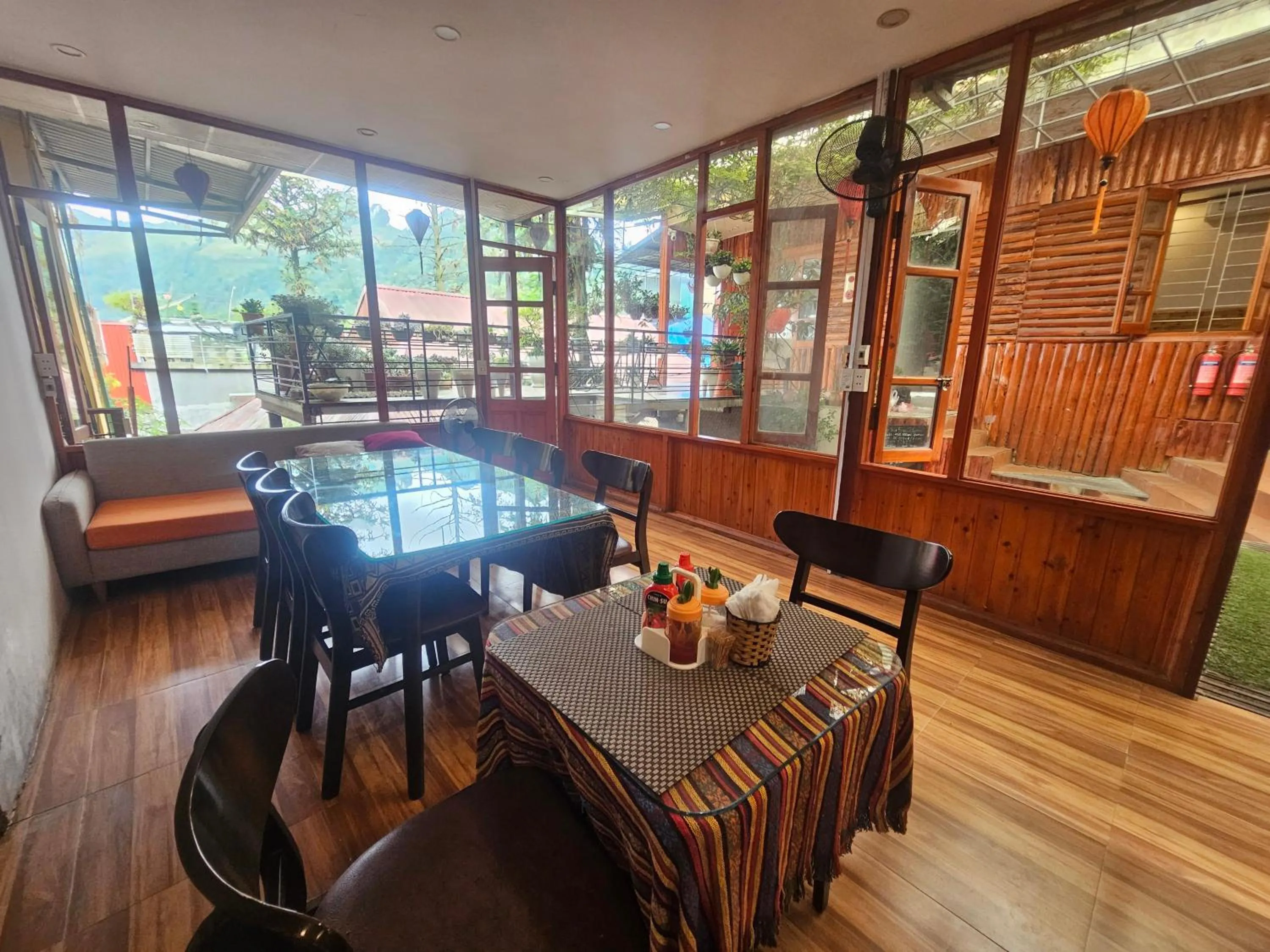 Kitchen or kitchenette in Dang Khoa Garden Inn