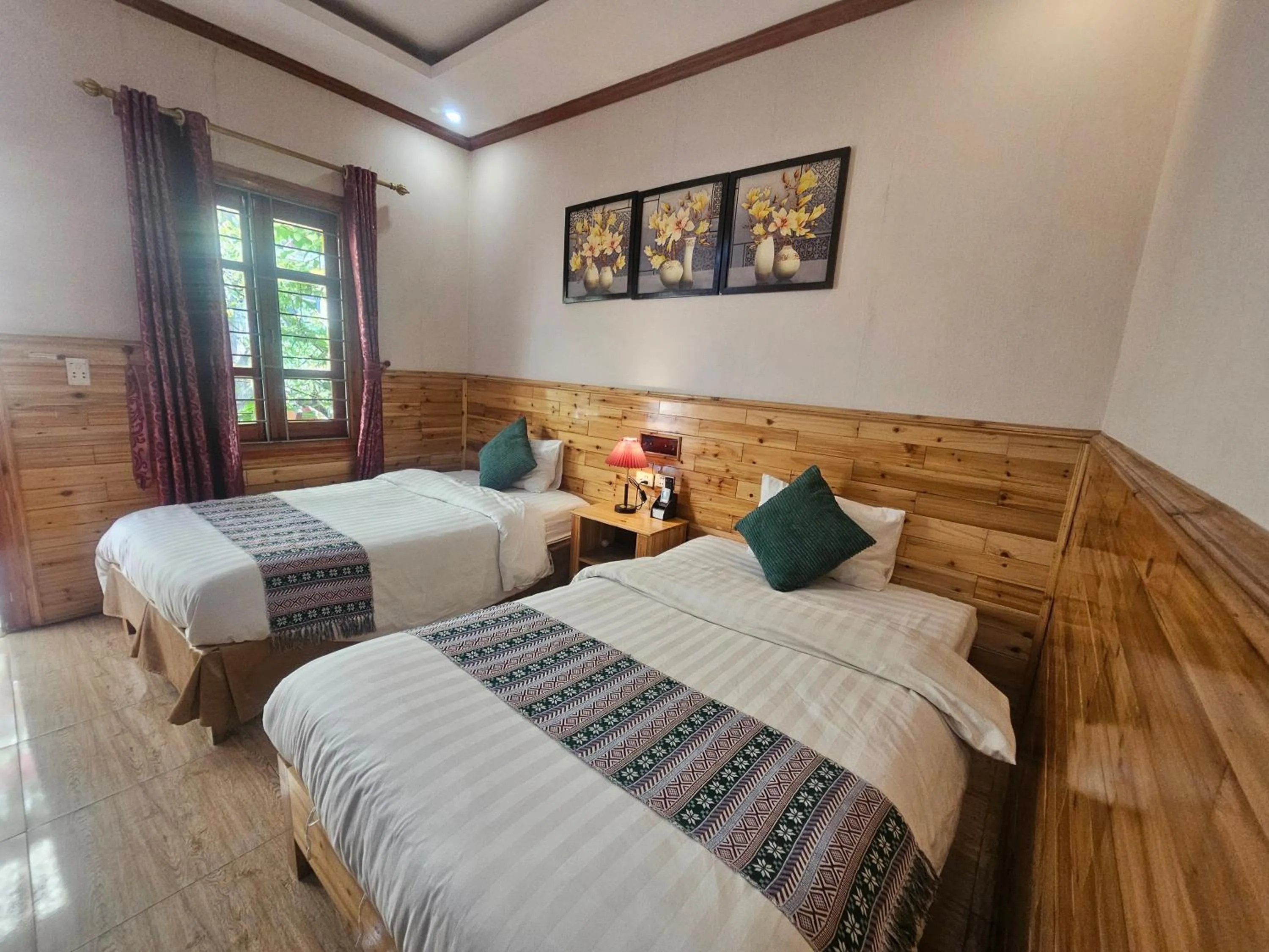 Bed in Dang Khoa Garden Inn