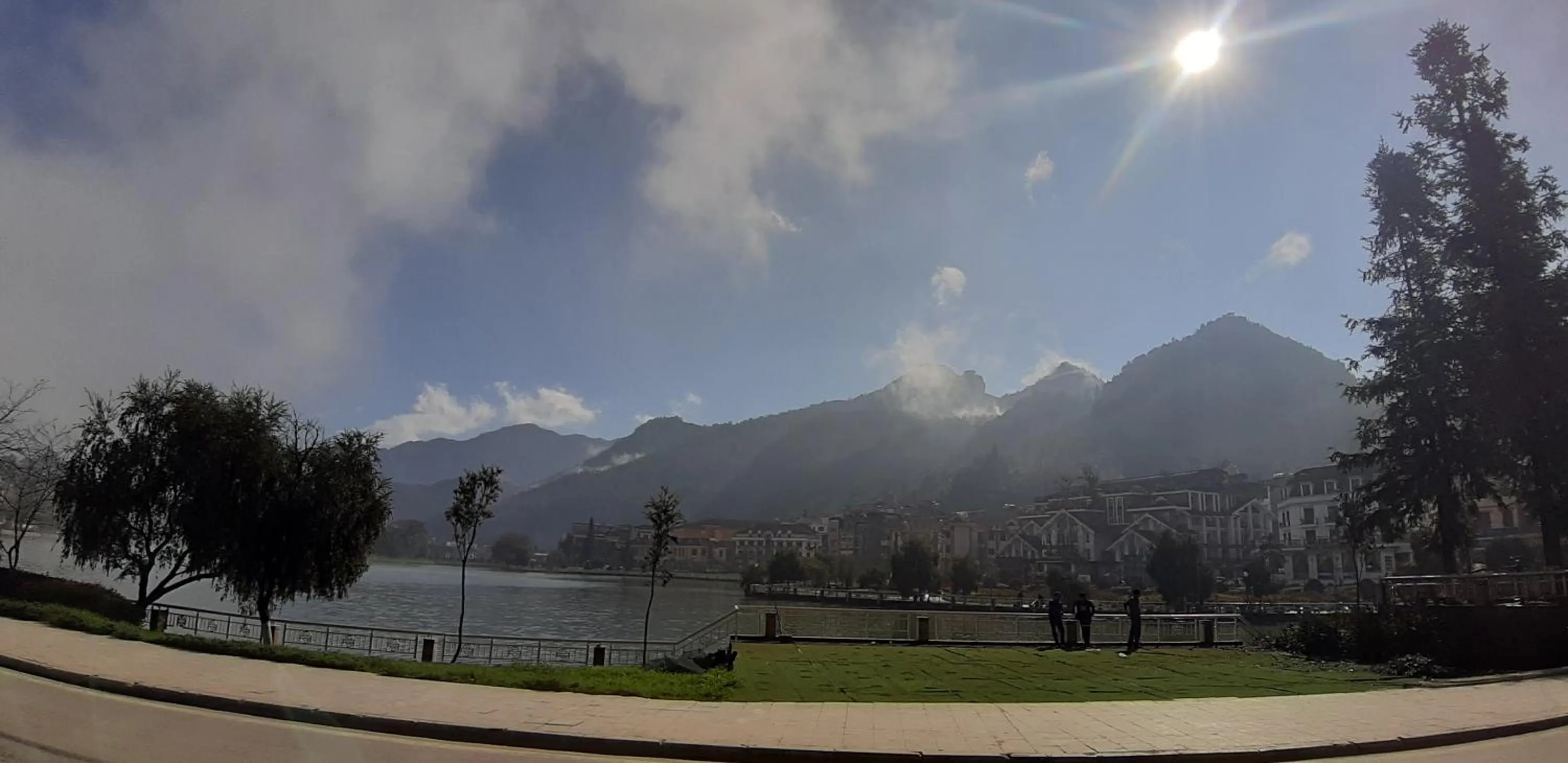 Mountain view in Dang Khoa Garden Inn