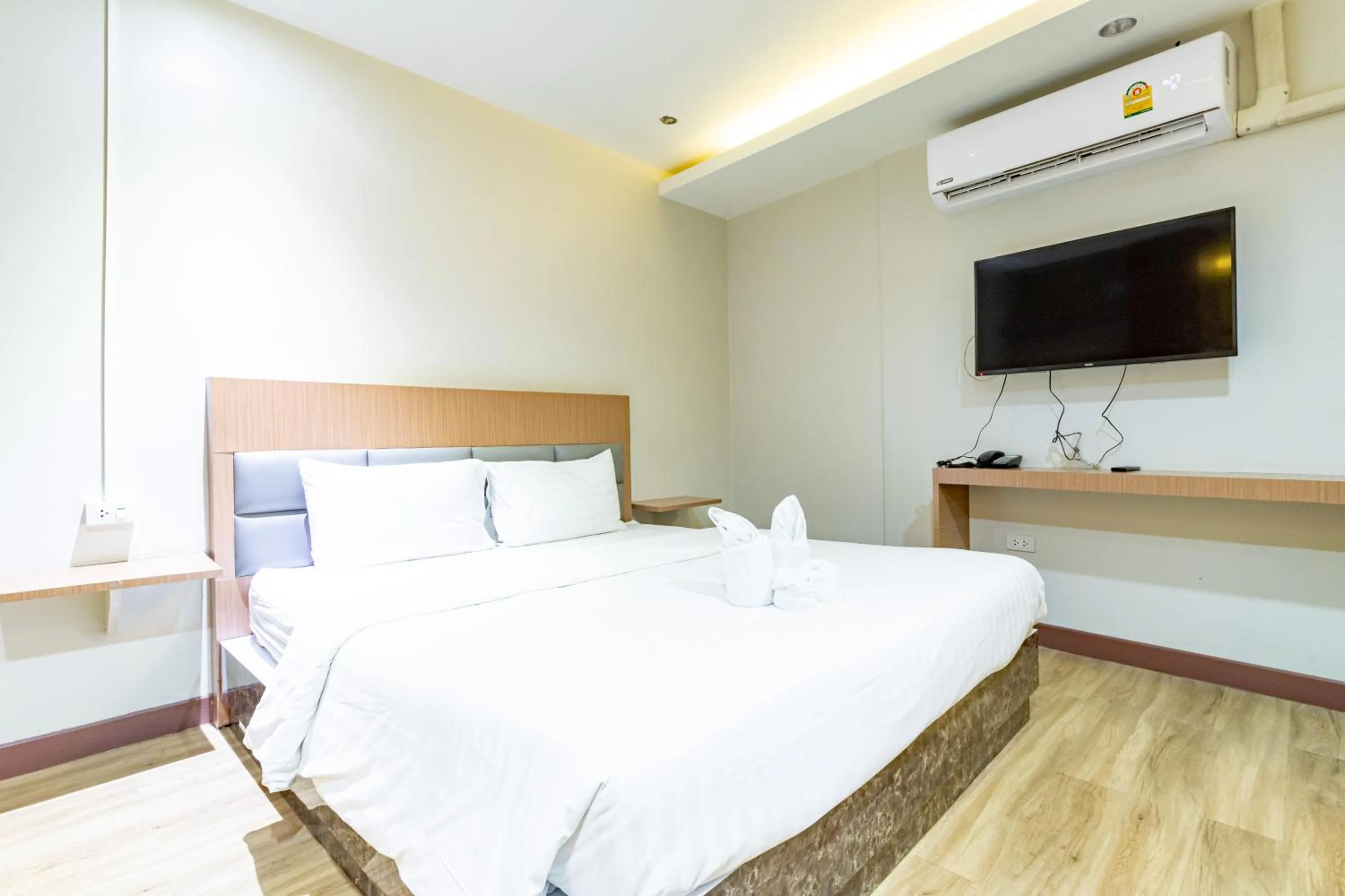 Bedroom, Bed in Oun Residence