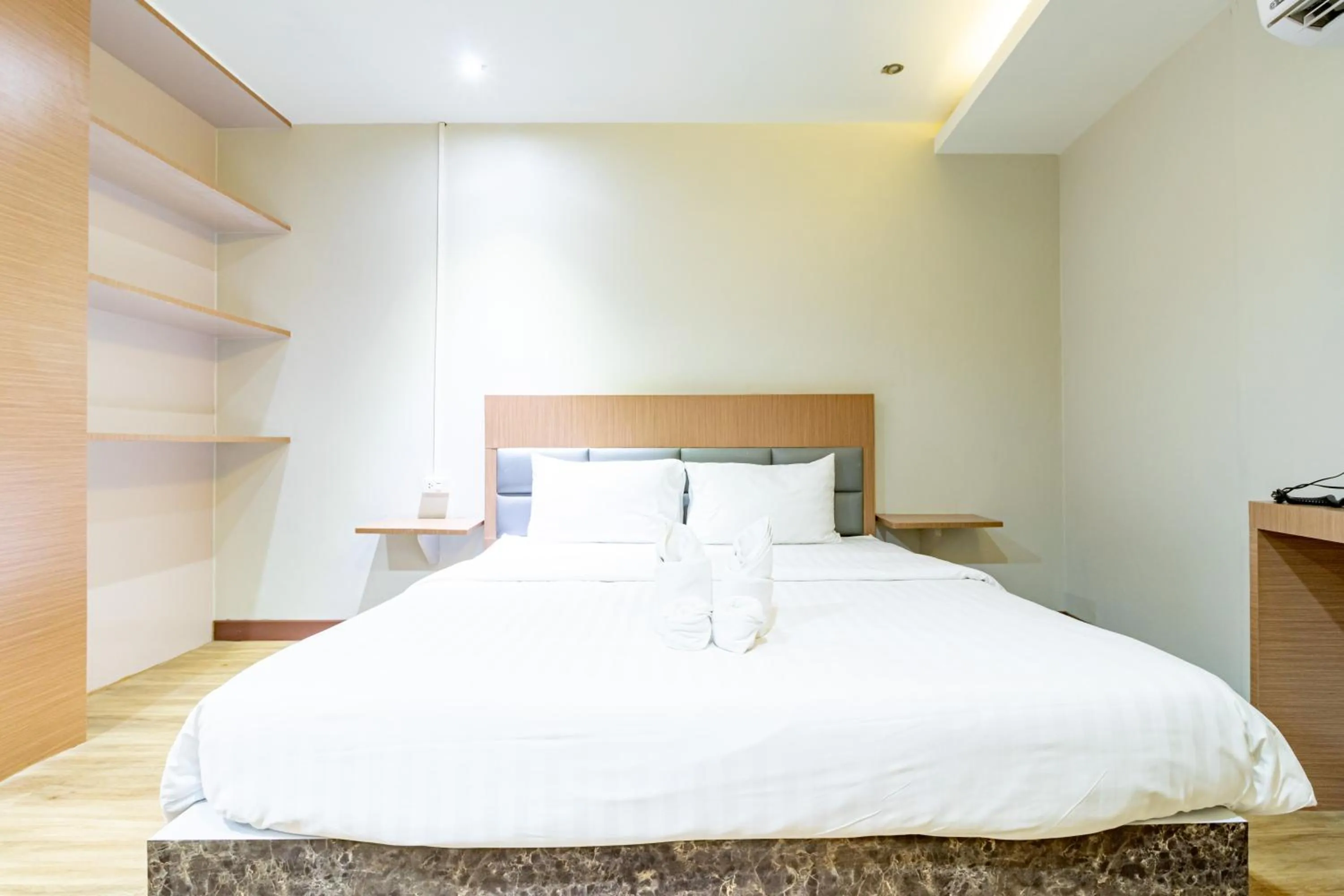 Bedroom, Bed in Oun Residence