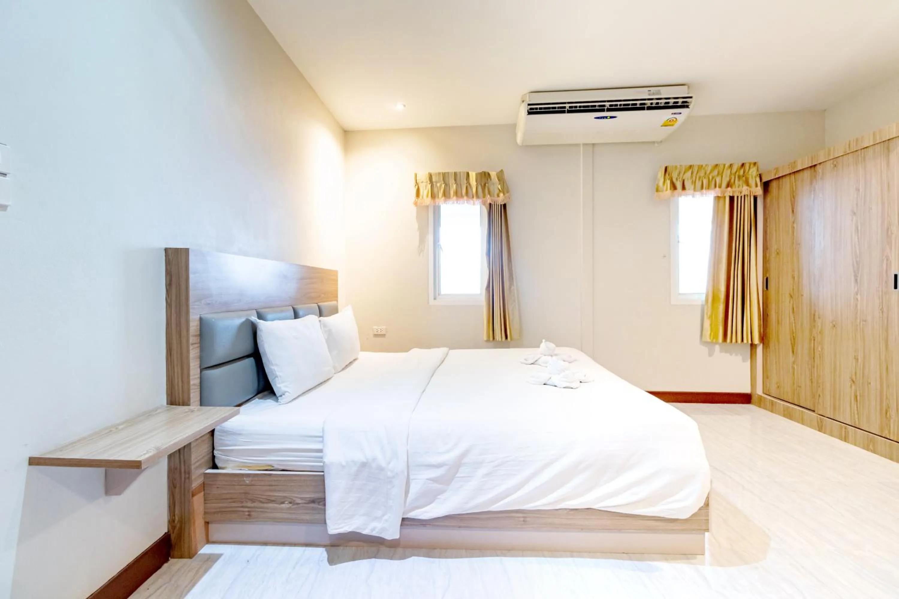 Bedroom, Bed in Oun Residence