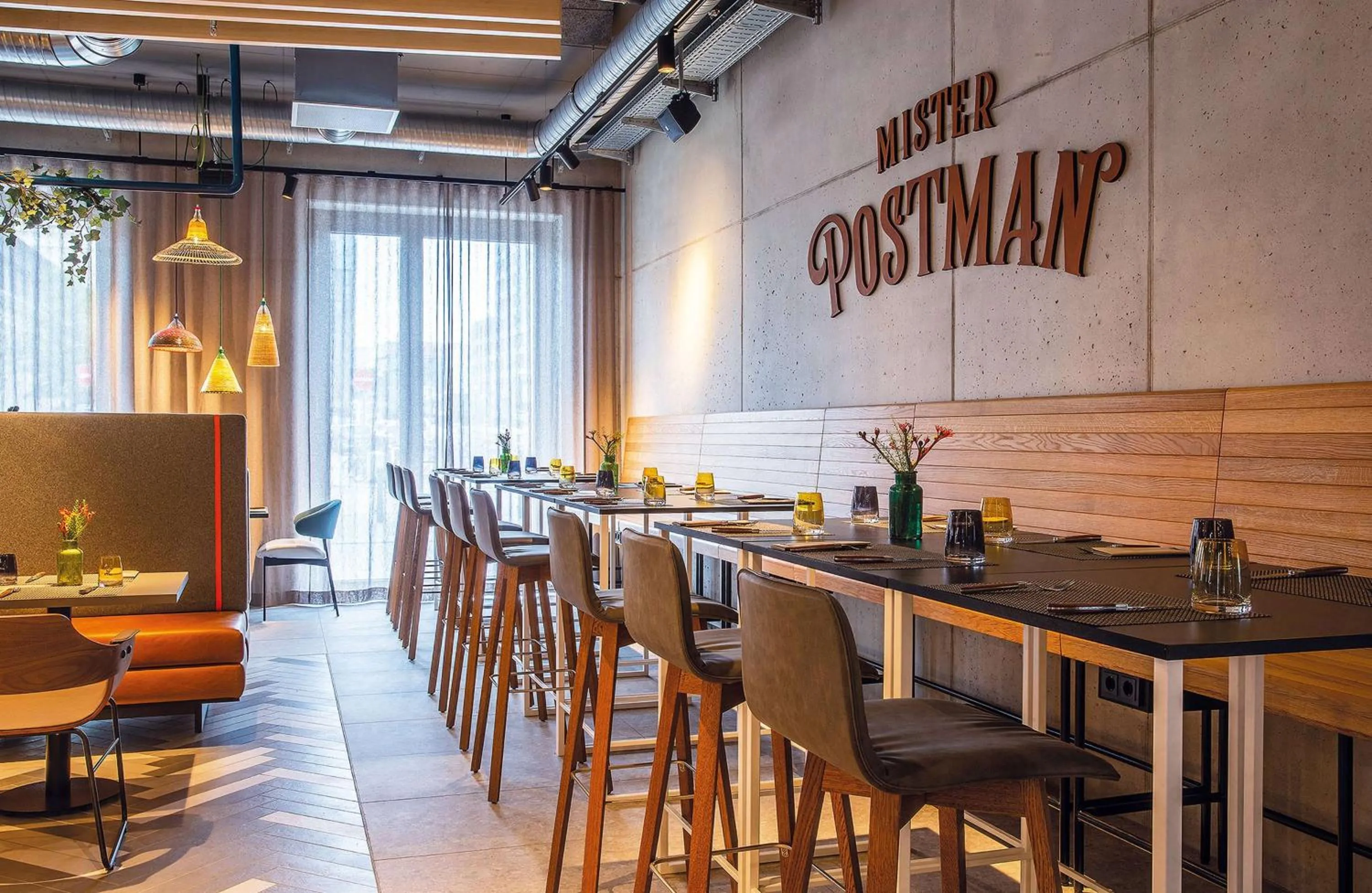 Restaurant/places to eat in Hilton Garden Inn Mannheim