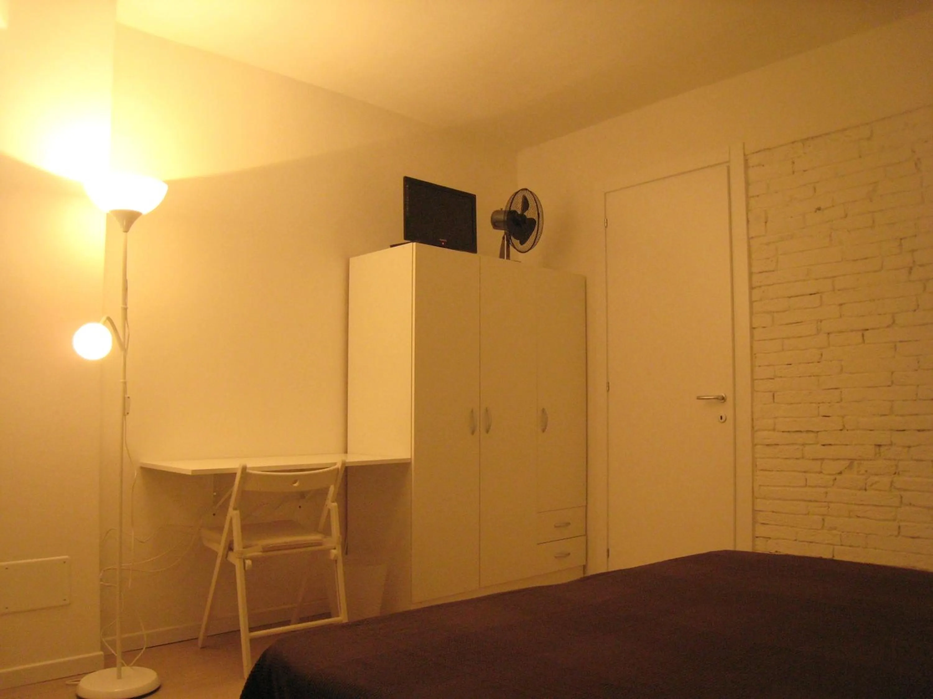 Photo of the whole room, Bed in Rinathos Guesthouse