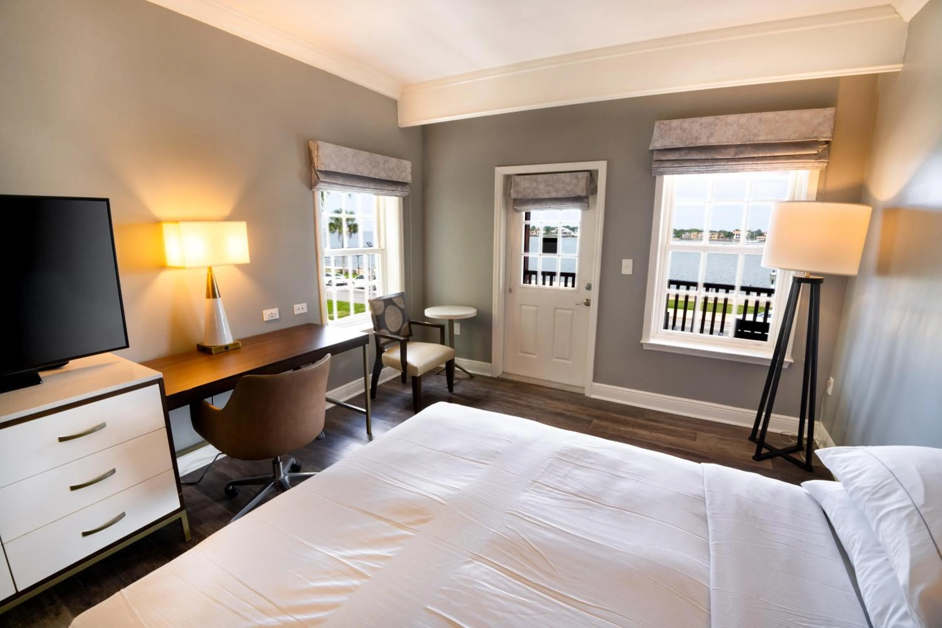 Bed in Hilton Saint Augustine Historic Bayfront