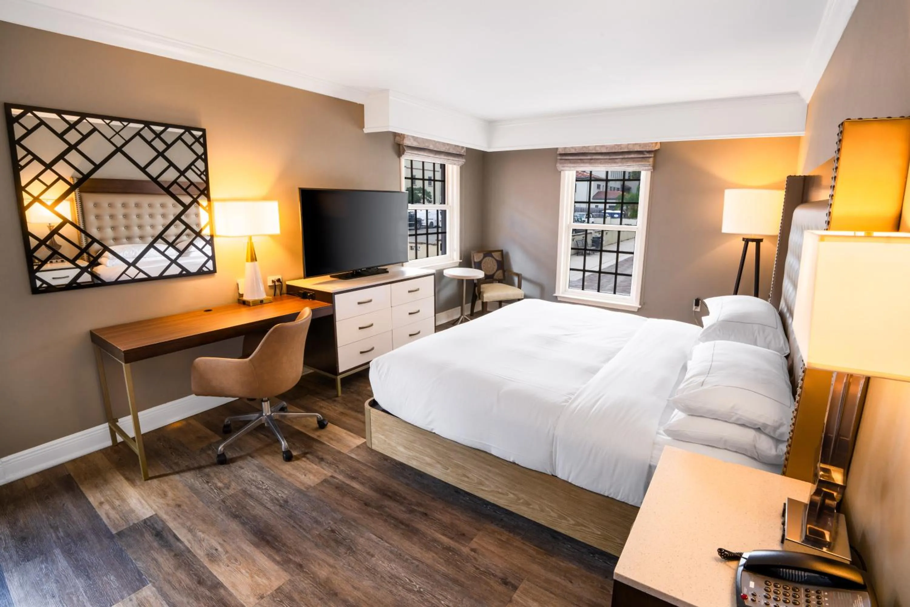 Bed in Hilton Saint Augustine Historic Bayfront