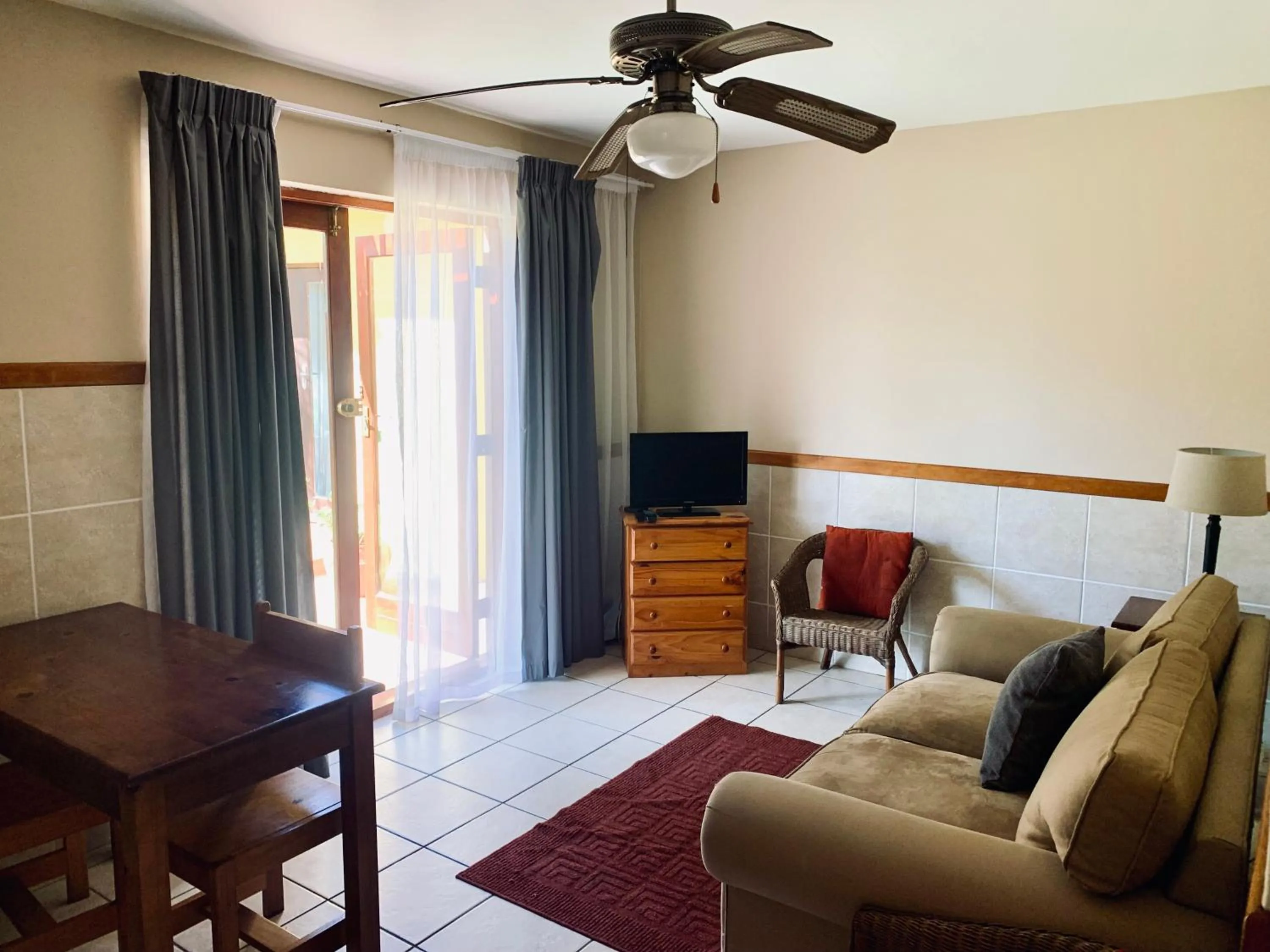 Living room in Summerstrand Beach Lodge
