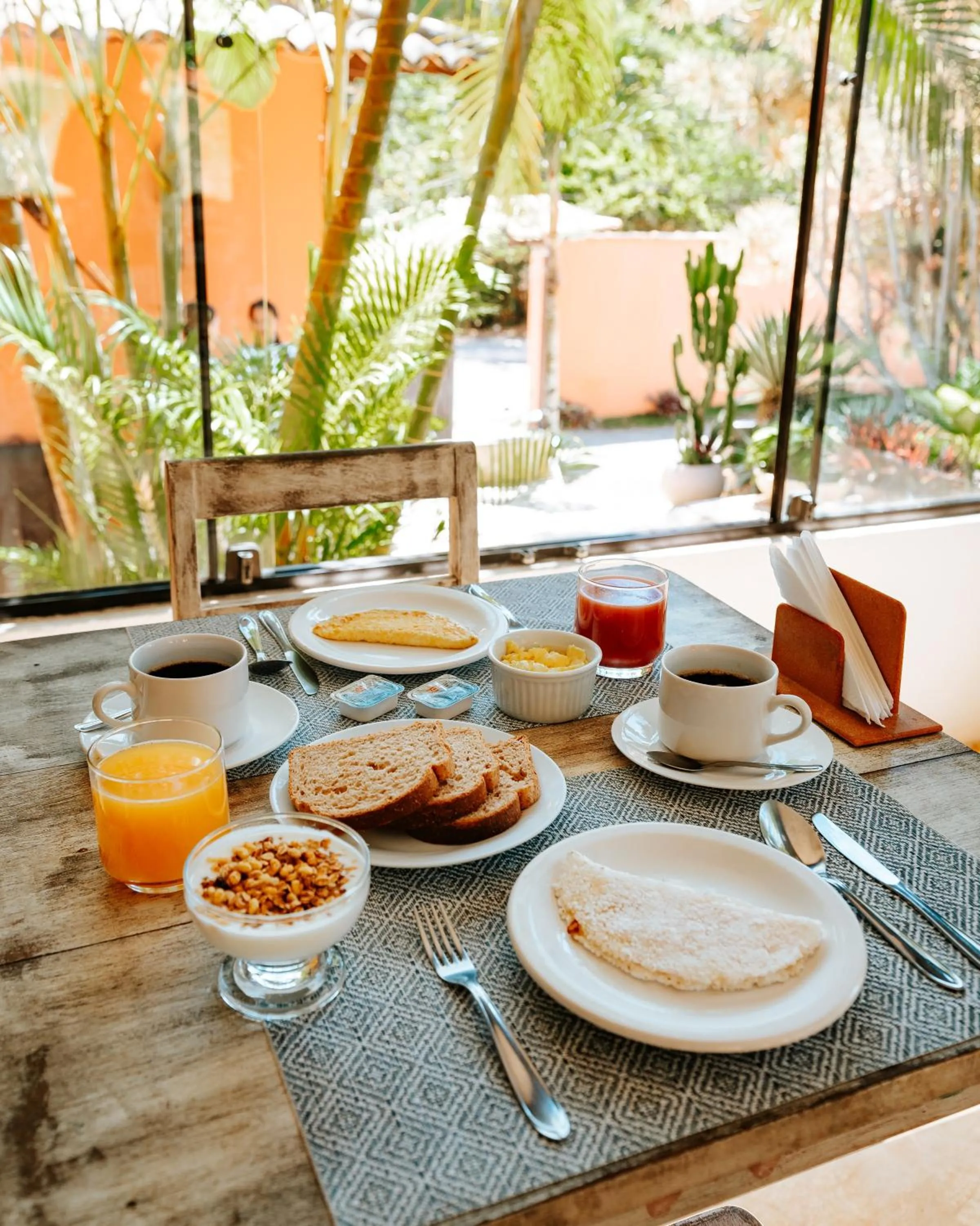Breakfast in Pousada Casa Cactus Praia da Tartaruga Búzios