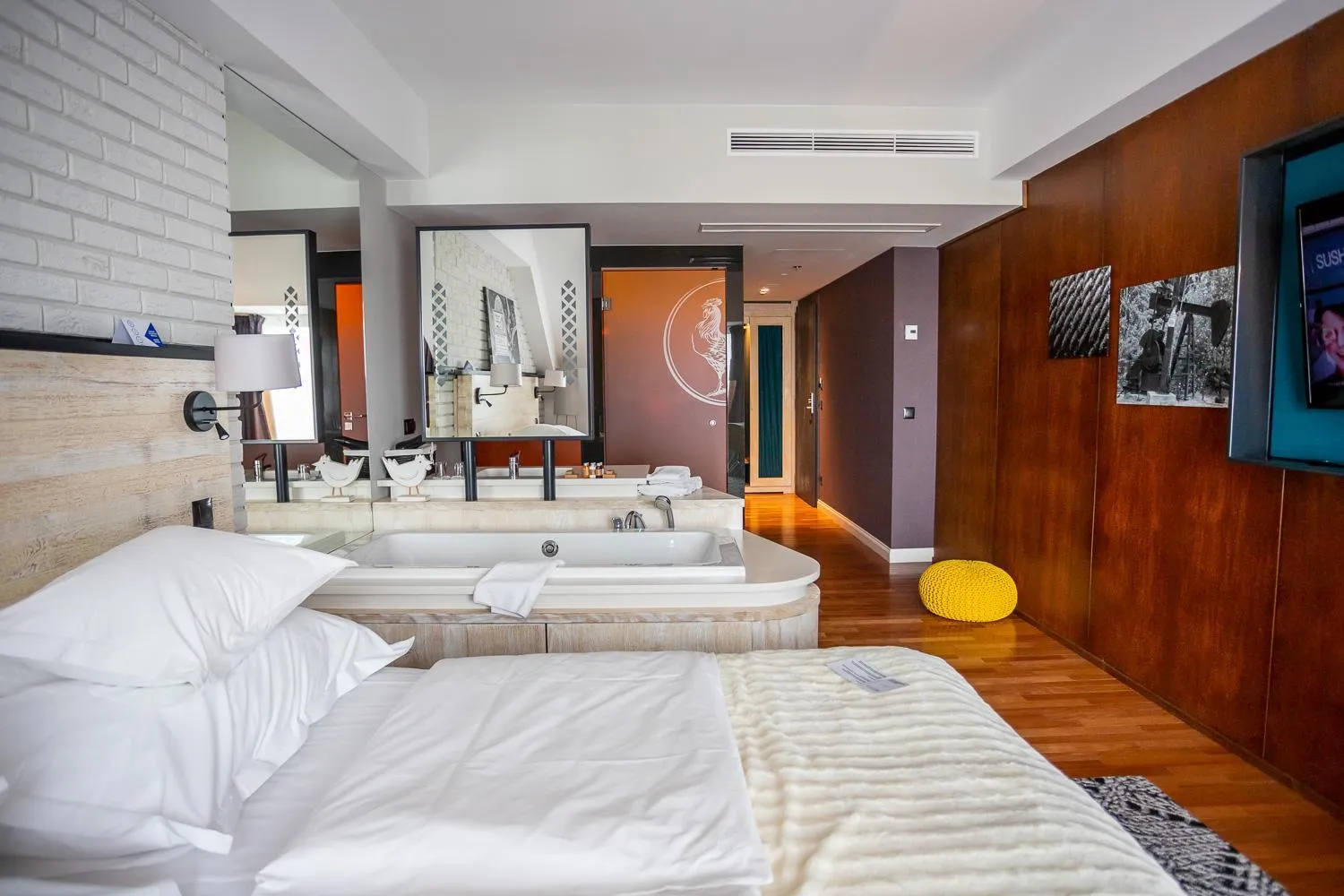 Bed in Hotel Bristol Tradition and Luxury