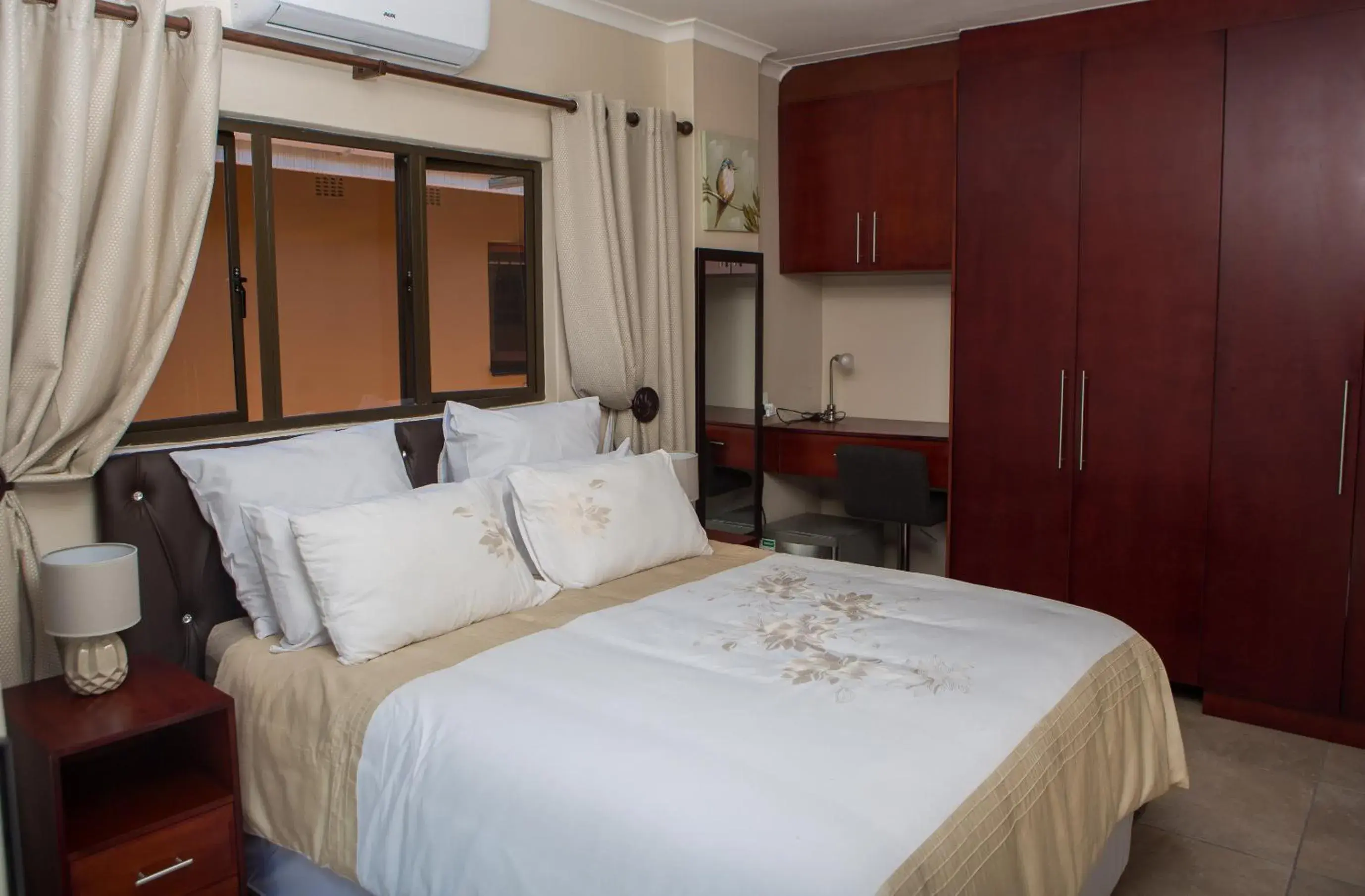 Budget Double Room in DYNA GUEST HOUSE Budget Double Room in DYNA GUEST HOUSE