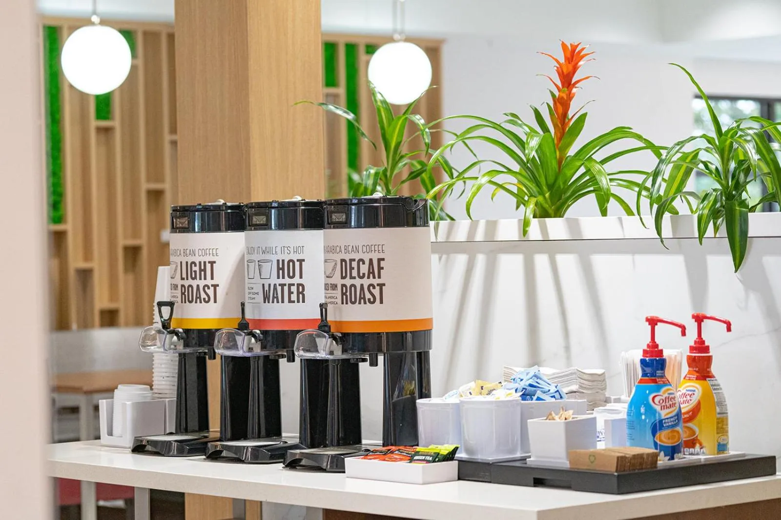 Breakfast in Hampton Inn Knoxville-West At Cedar Bluff