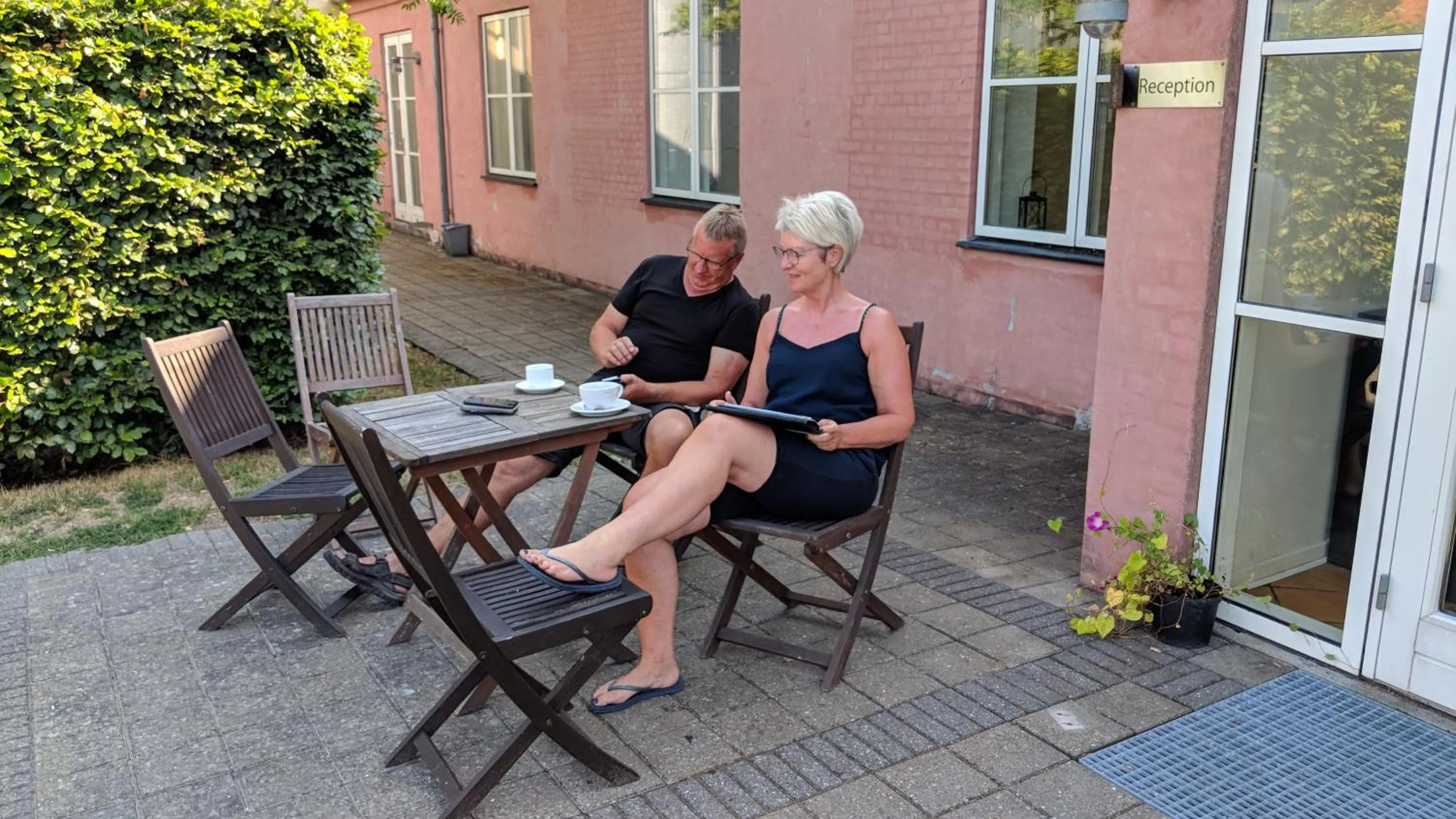 Garden in Nexø Modern Hostel. Private Rooms