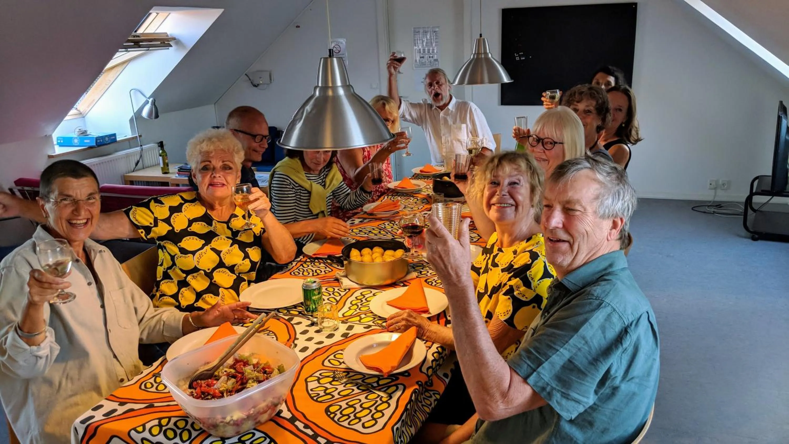 Dining area in Nexø Modern Hostel. Private Rooms