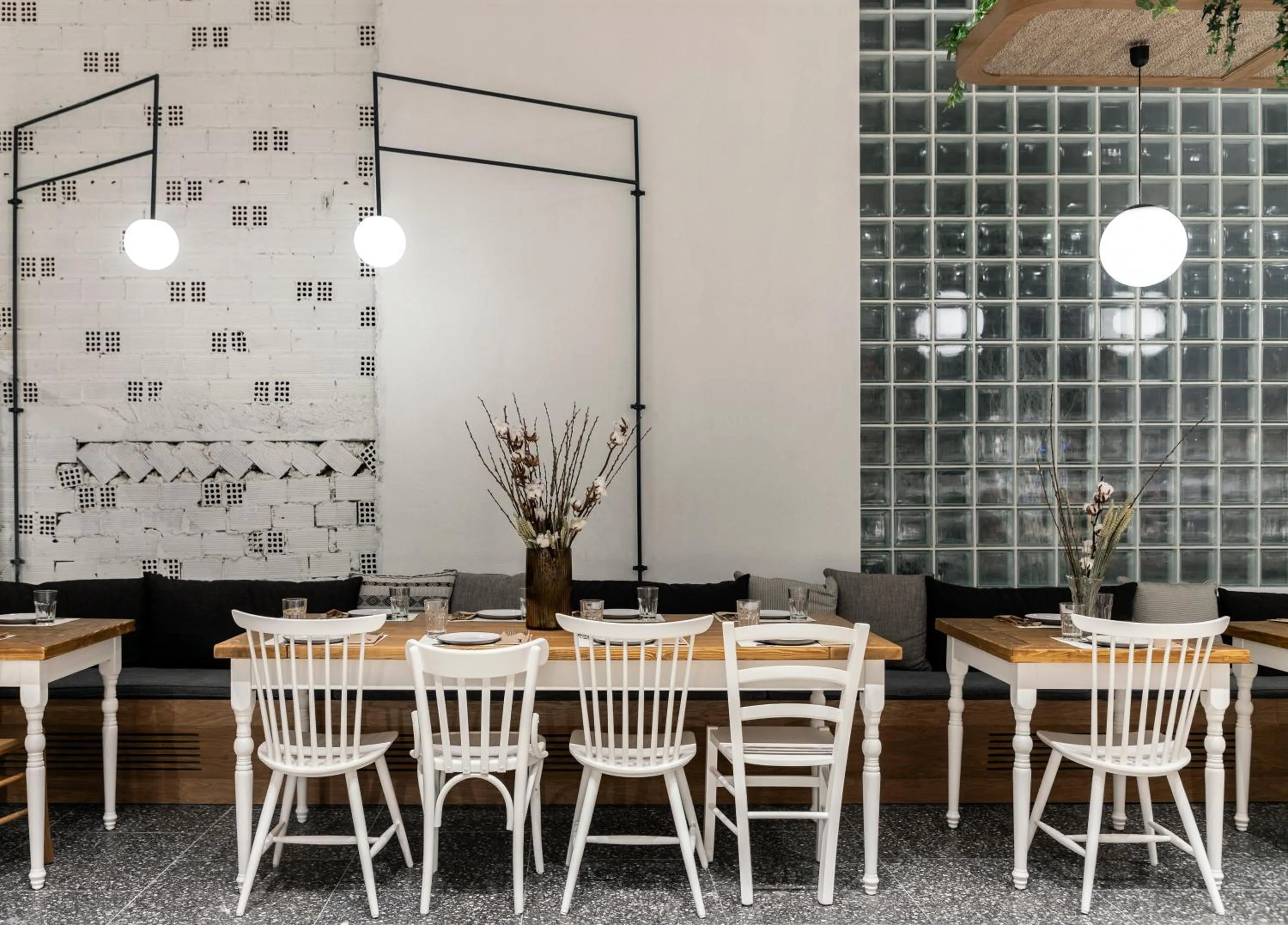 Restaurant/places to eat in Ergon House Athens