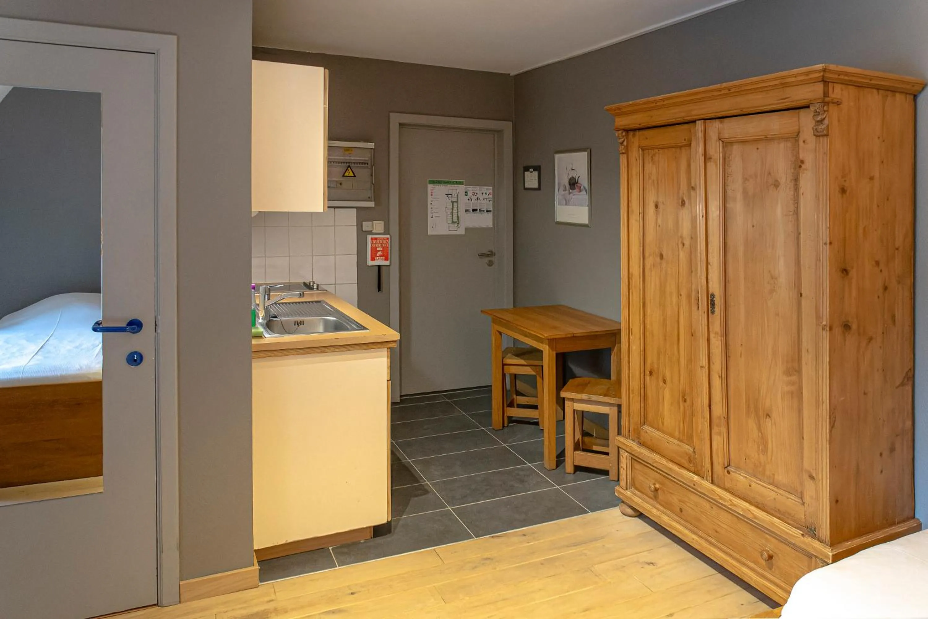 Property building, Bed in Hotel Piano 2 - Mont-St-Guibert - Louvain-la-Neuve