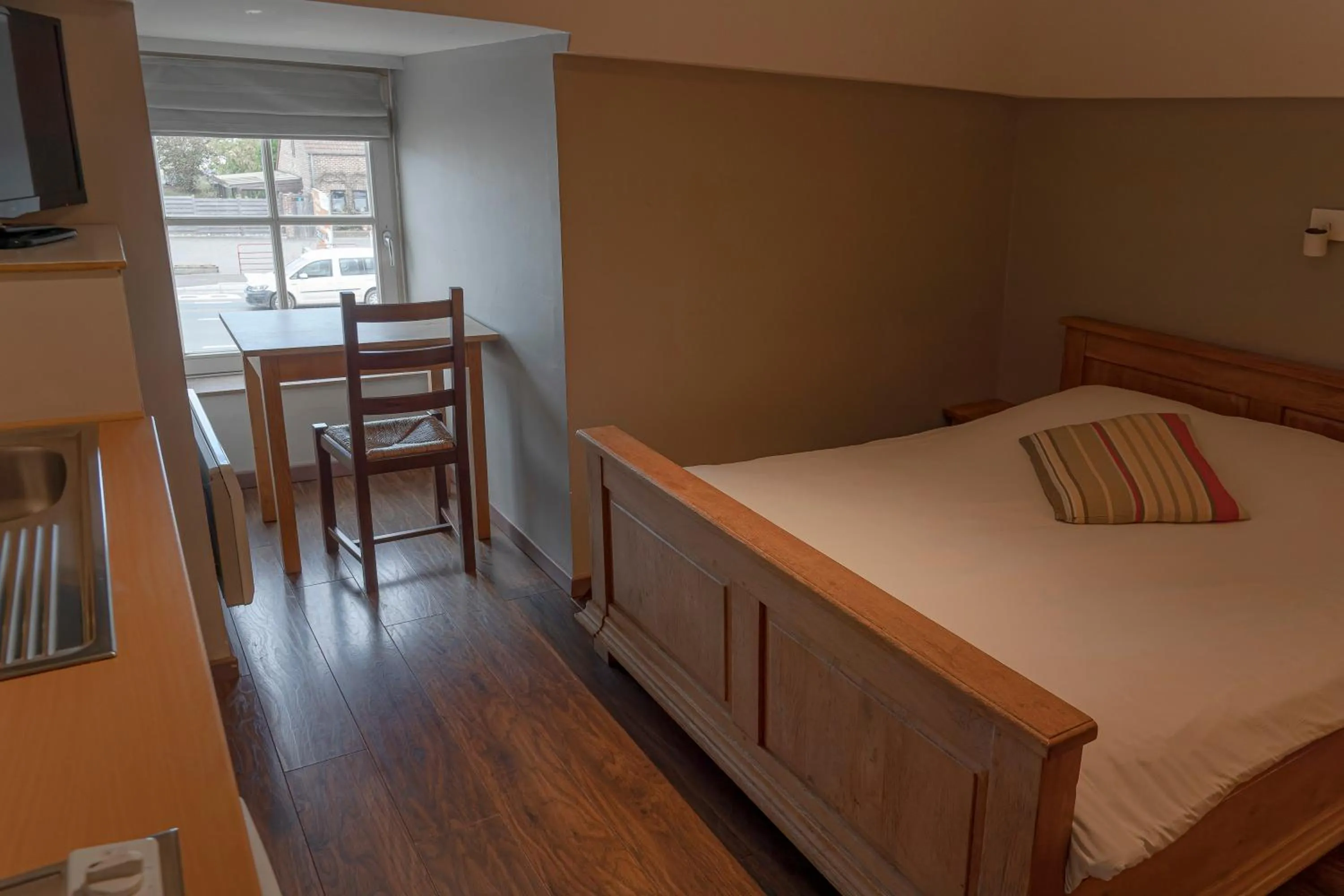 Property building, Bed in Hotel Piano 2 - Mont-St-Guibert - Louvain-la-Neuve