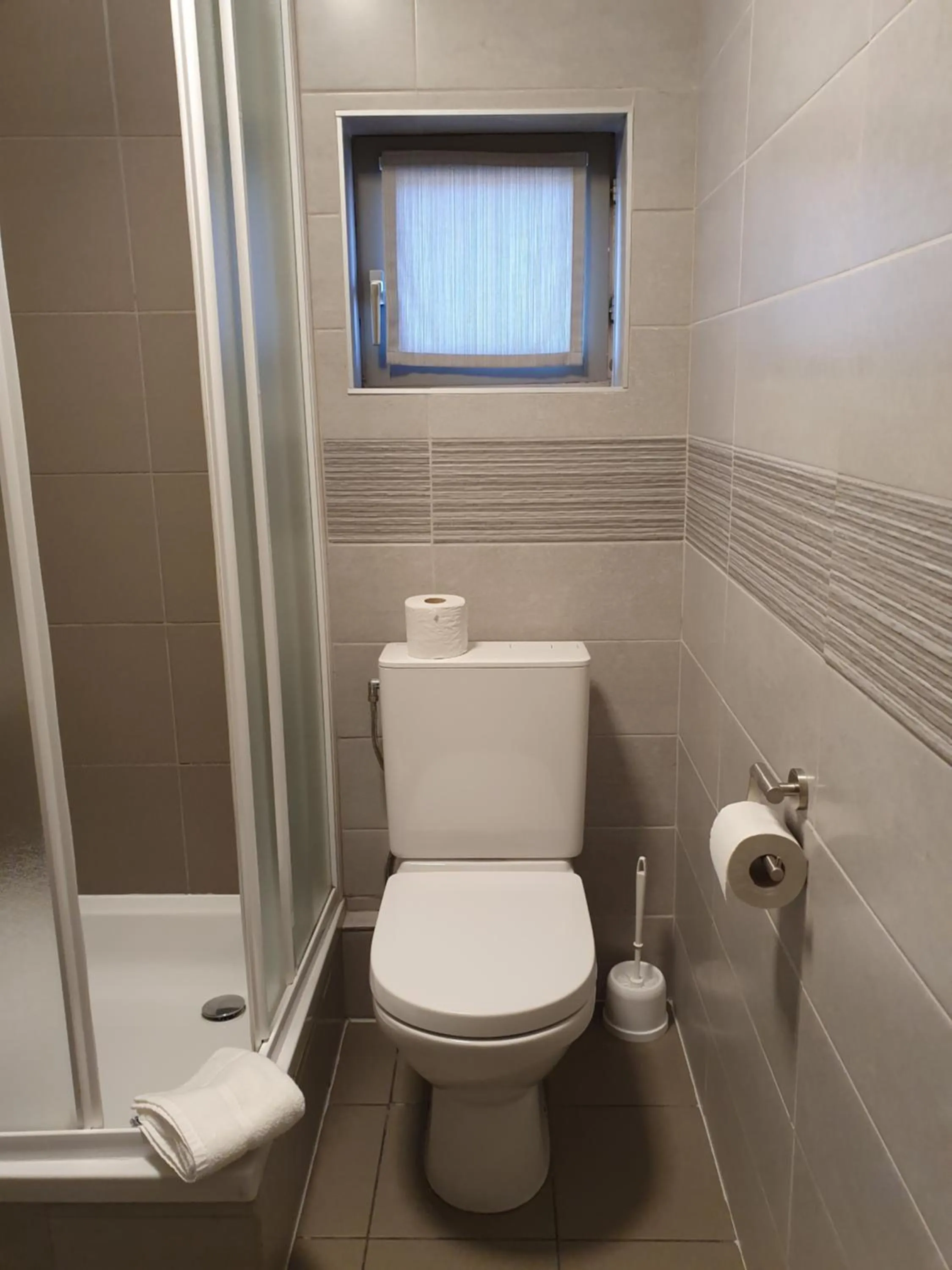 Bathroom in Hotel Piano 2 - Mont-St-Guibert - Louvain-la-Neuve