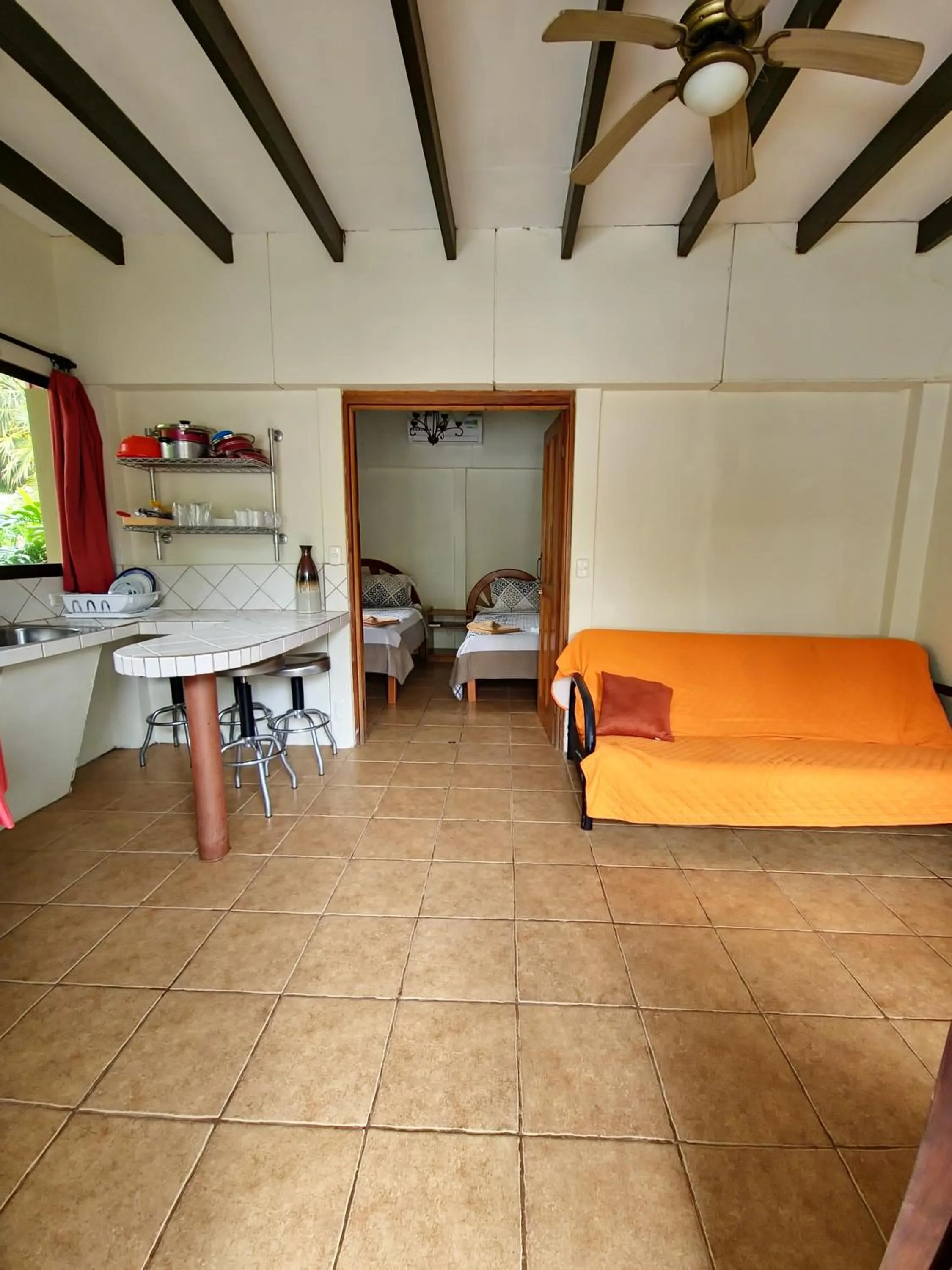 Kitchen or kitchenette in Diuwak