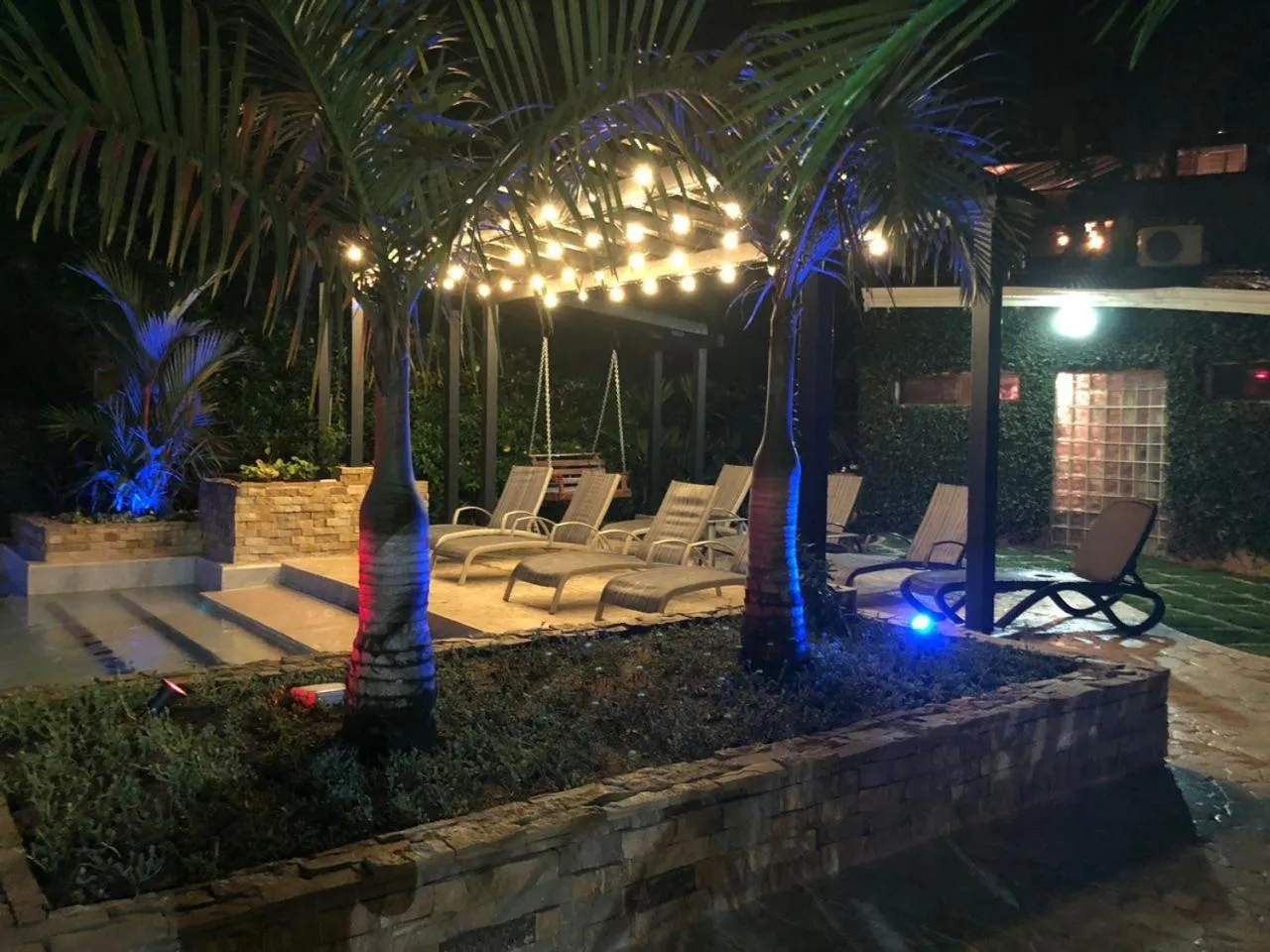 Swimming pool in Diuwak