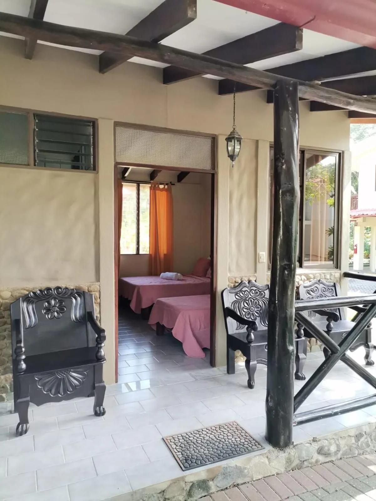 Property building in Diuwak