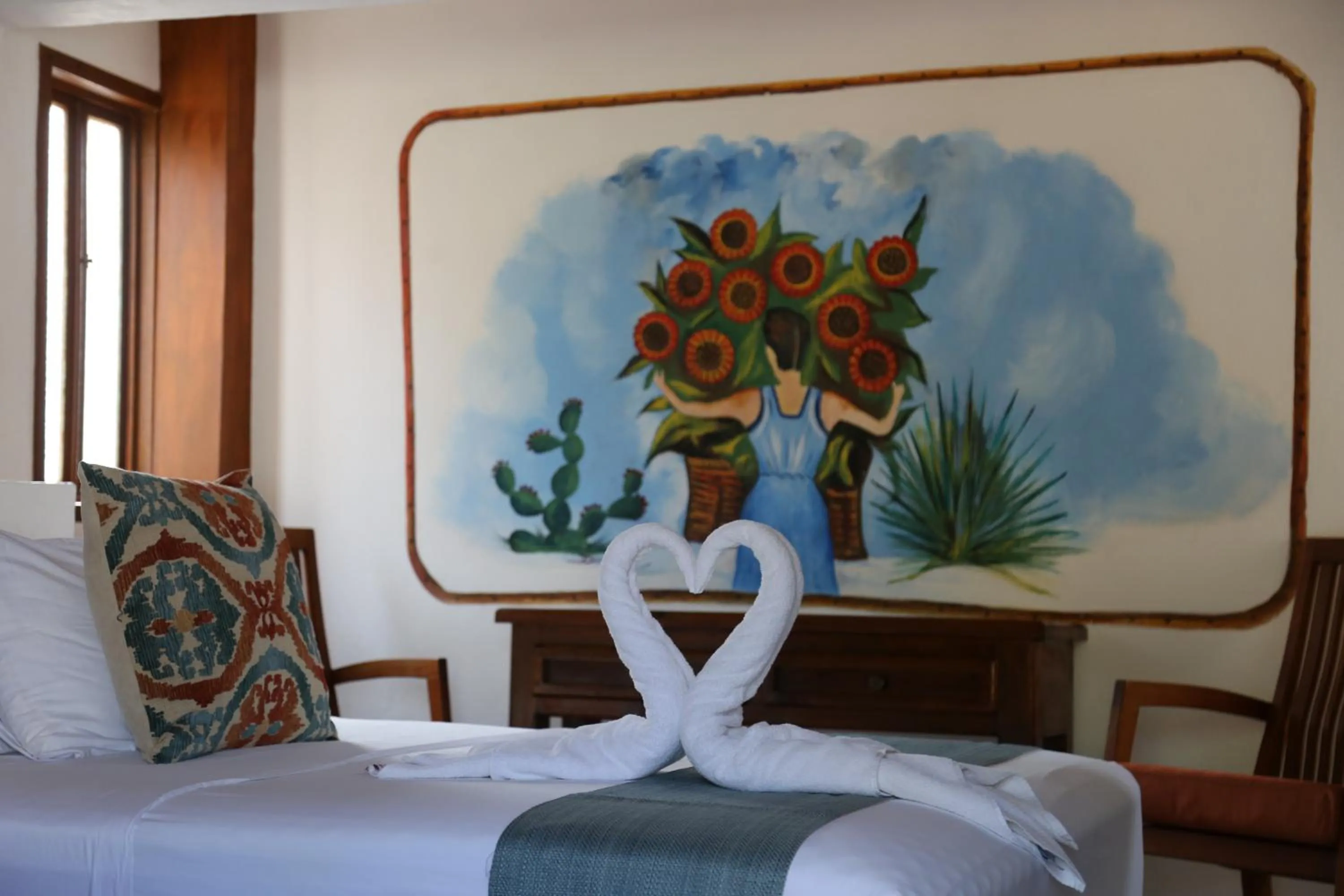 Decorative detail, Bed in Hotel Diamante Sayulita