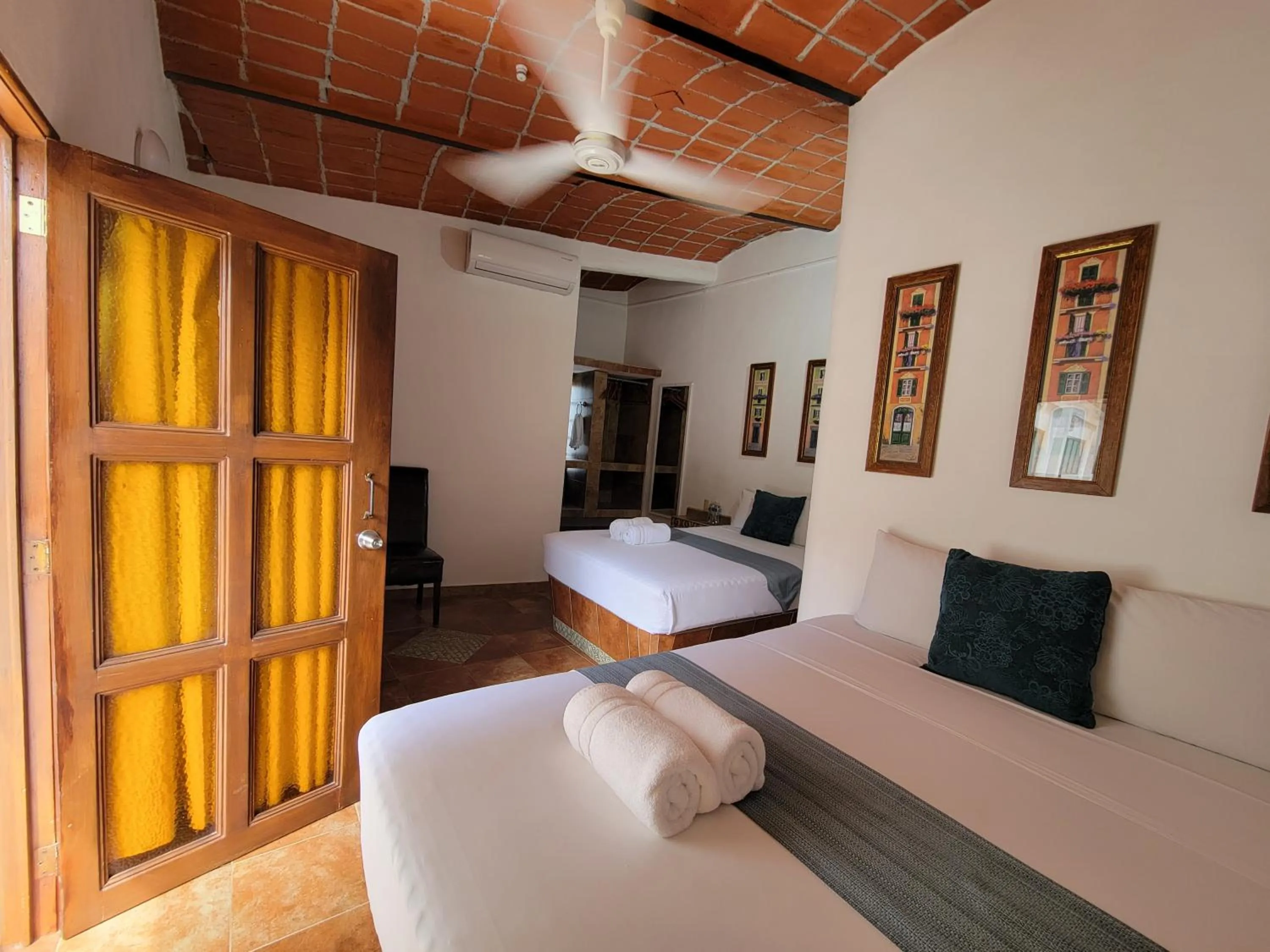 Bed in Hotel Diamante Sayulita