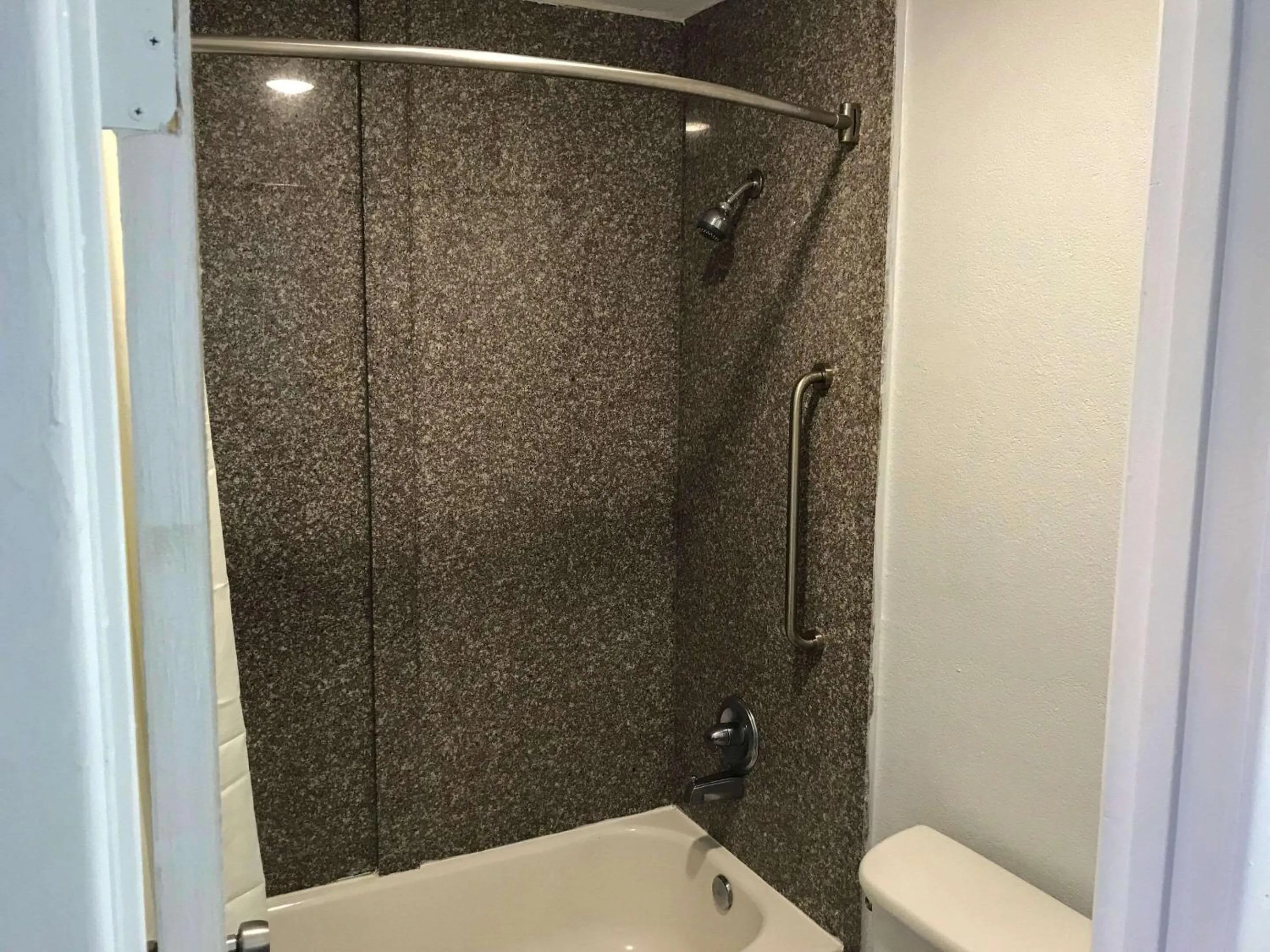 Bathroom in Suburban Studios North Charleston I-526