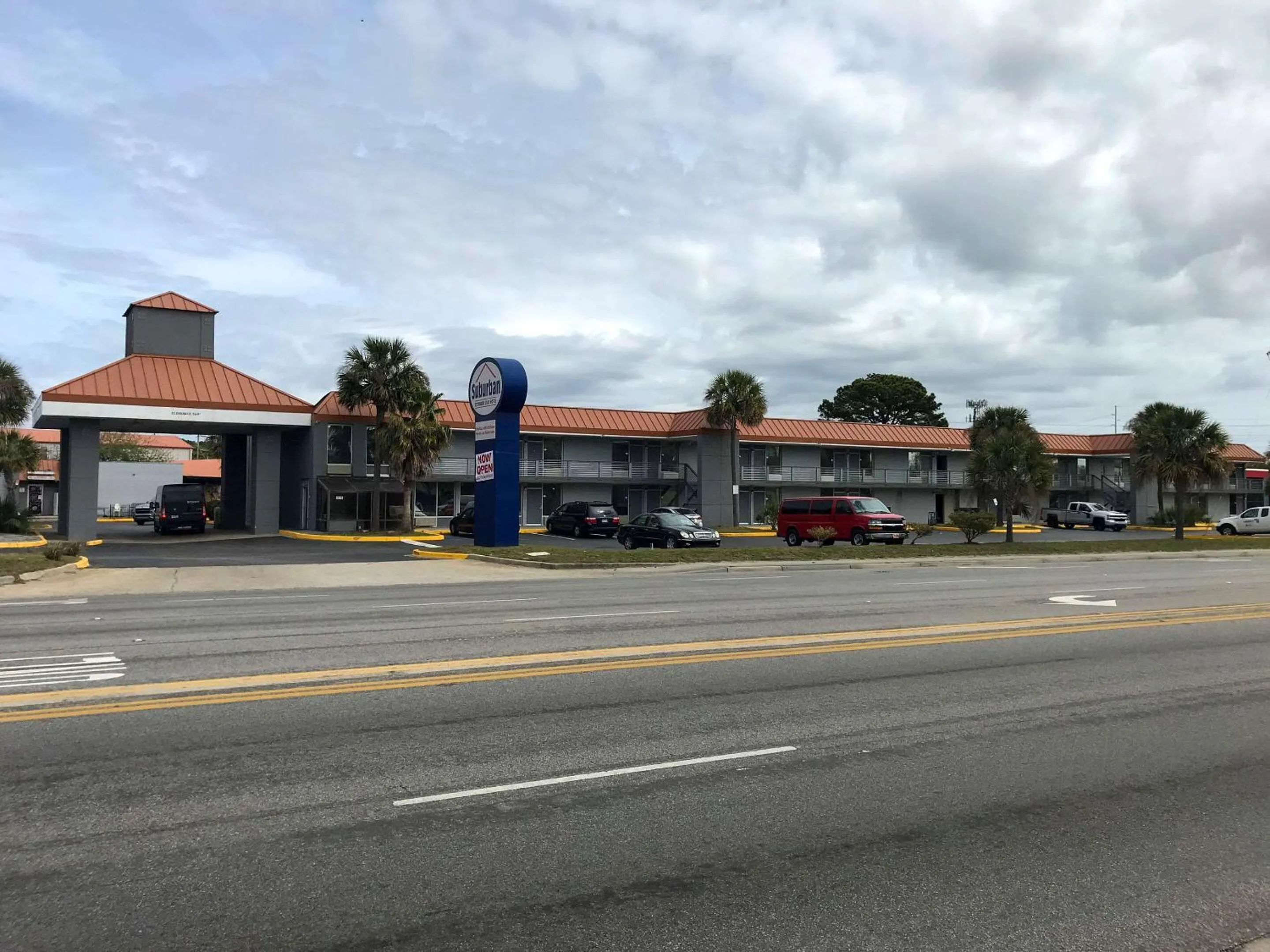 Property building in Suburban Studios North Charleston I-526