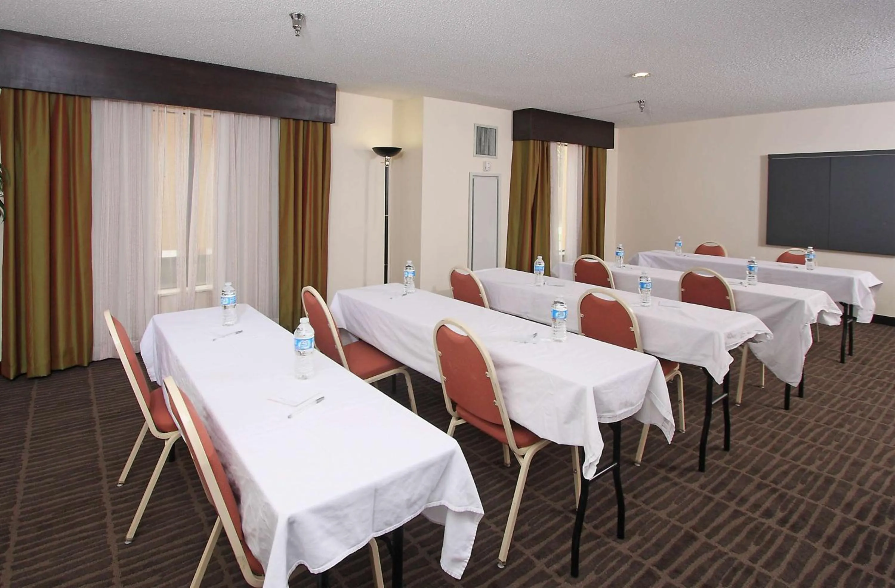 Meeting/conference room in Hampton Inn & Suites Valdosta/Conference Center