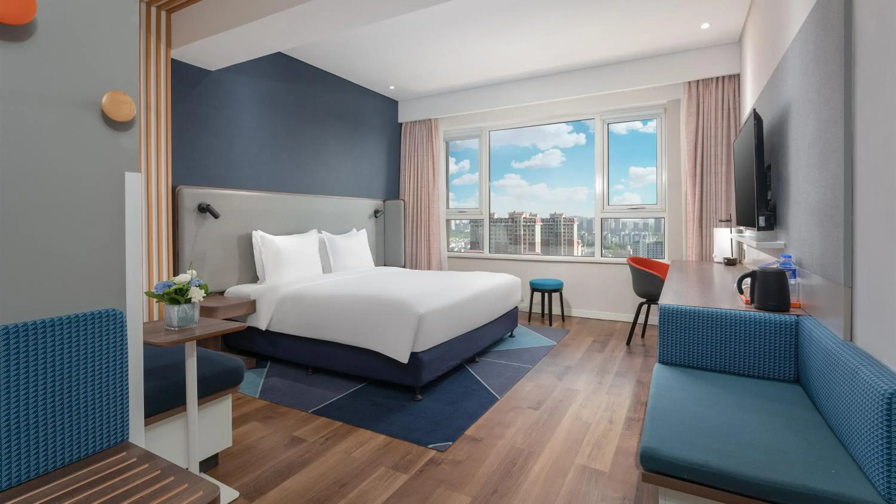 Standard King Room in Holiday Inn Express Yinchuan Downtown by IHG Standard King Room in Holiday Inn Express Yinchuan Downtown by IHG