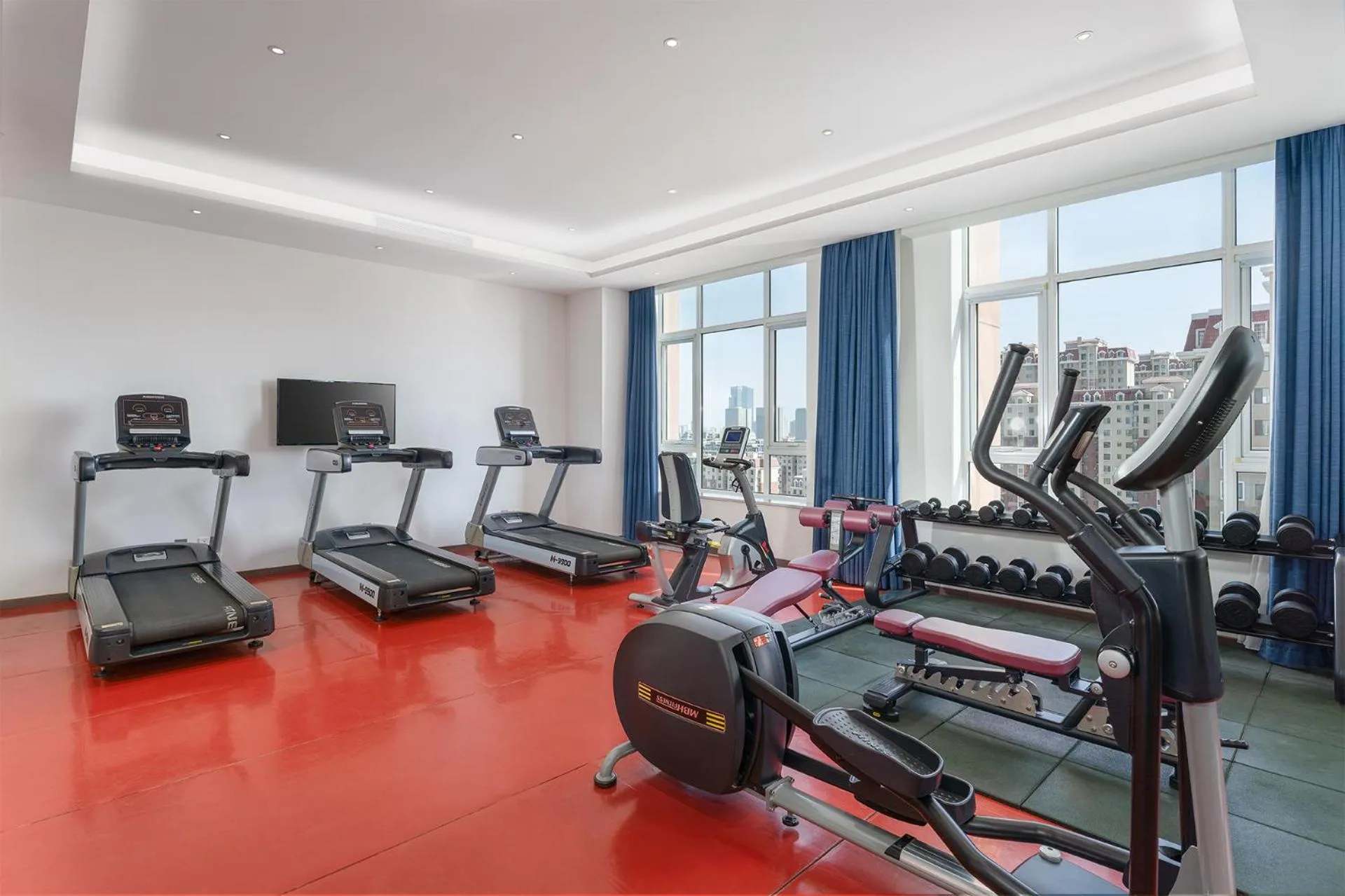 Fitness centre/facilities in Holiday Inn Express Yinchuan Downtown by IHG