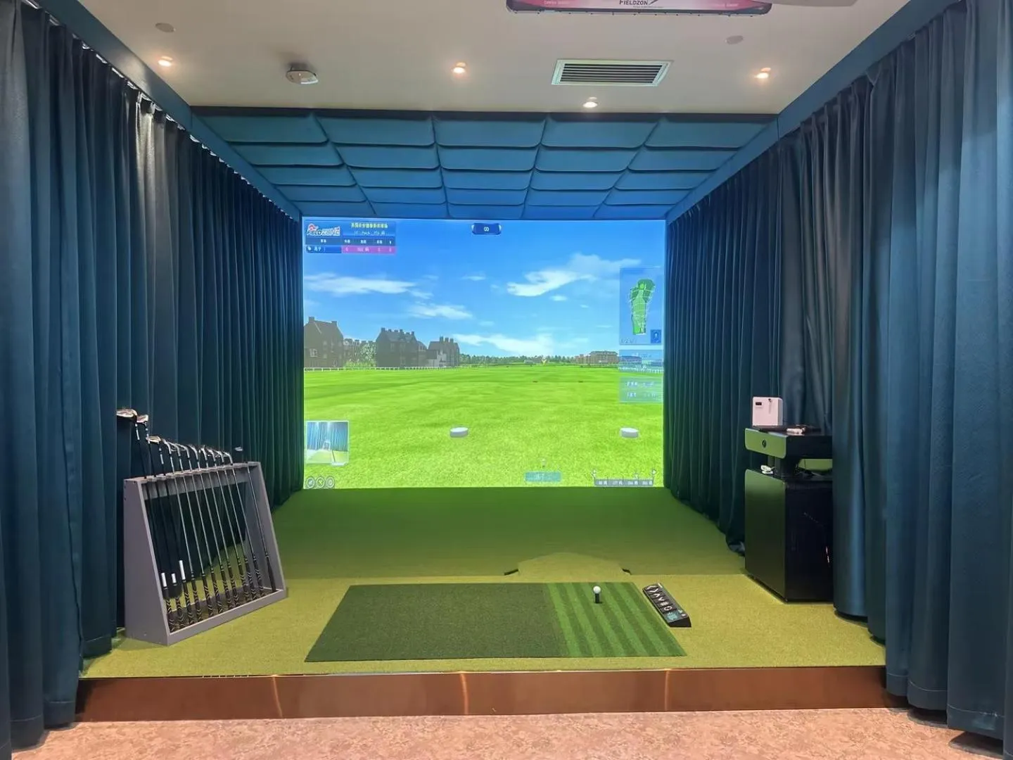 Minigolf in Holiday Inn Express Yinchuan Downtown by IHG