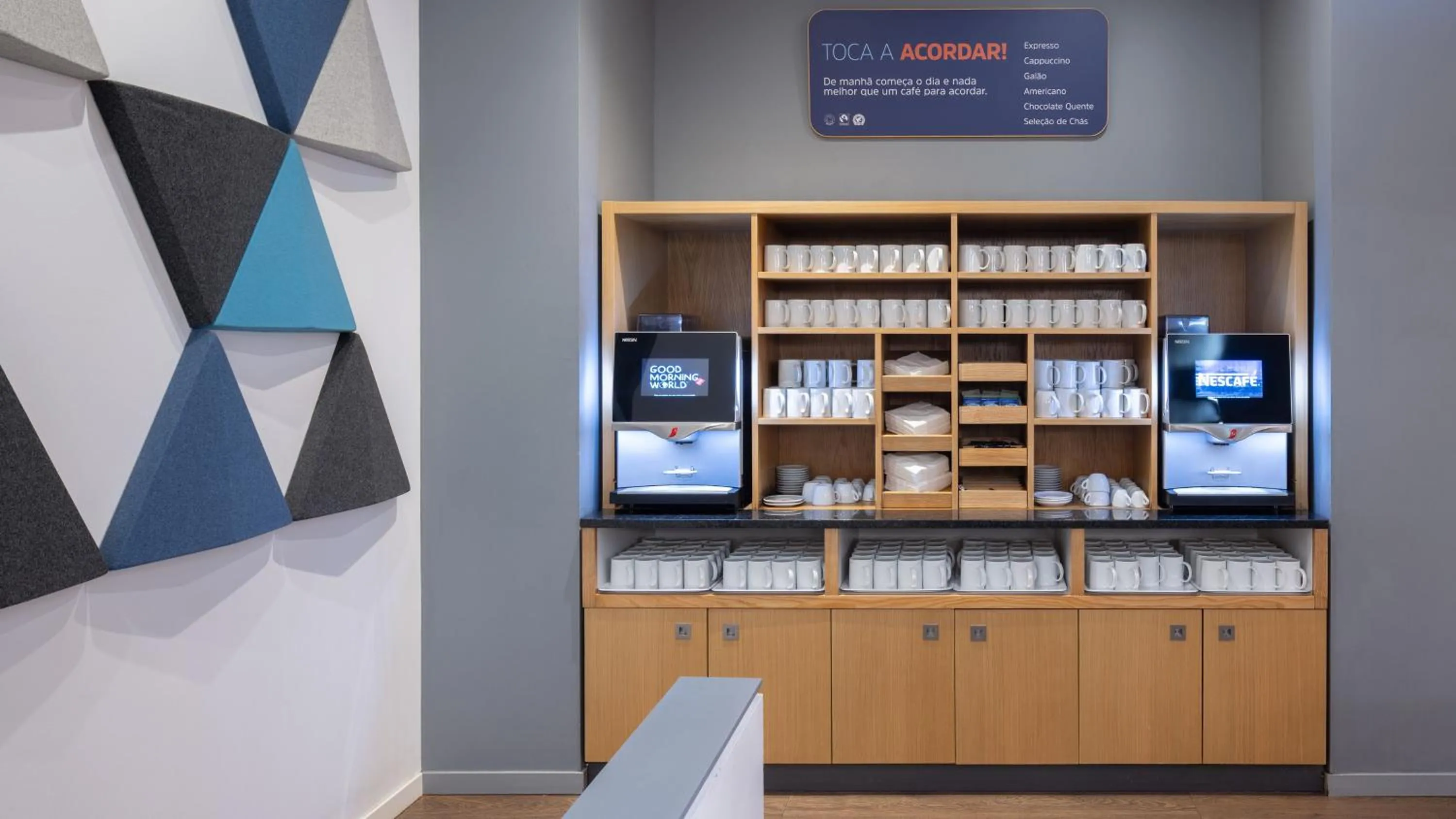 Breakfast in Holiday Inn Express Porto City Centre by IHG