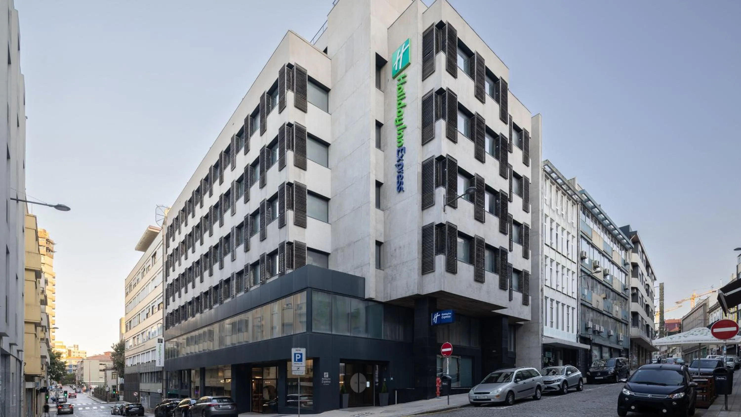 Property building in Holiday Inn Express Porto City Centre by IHG