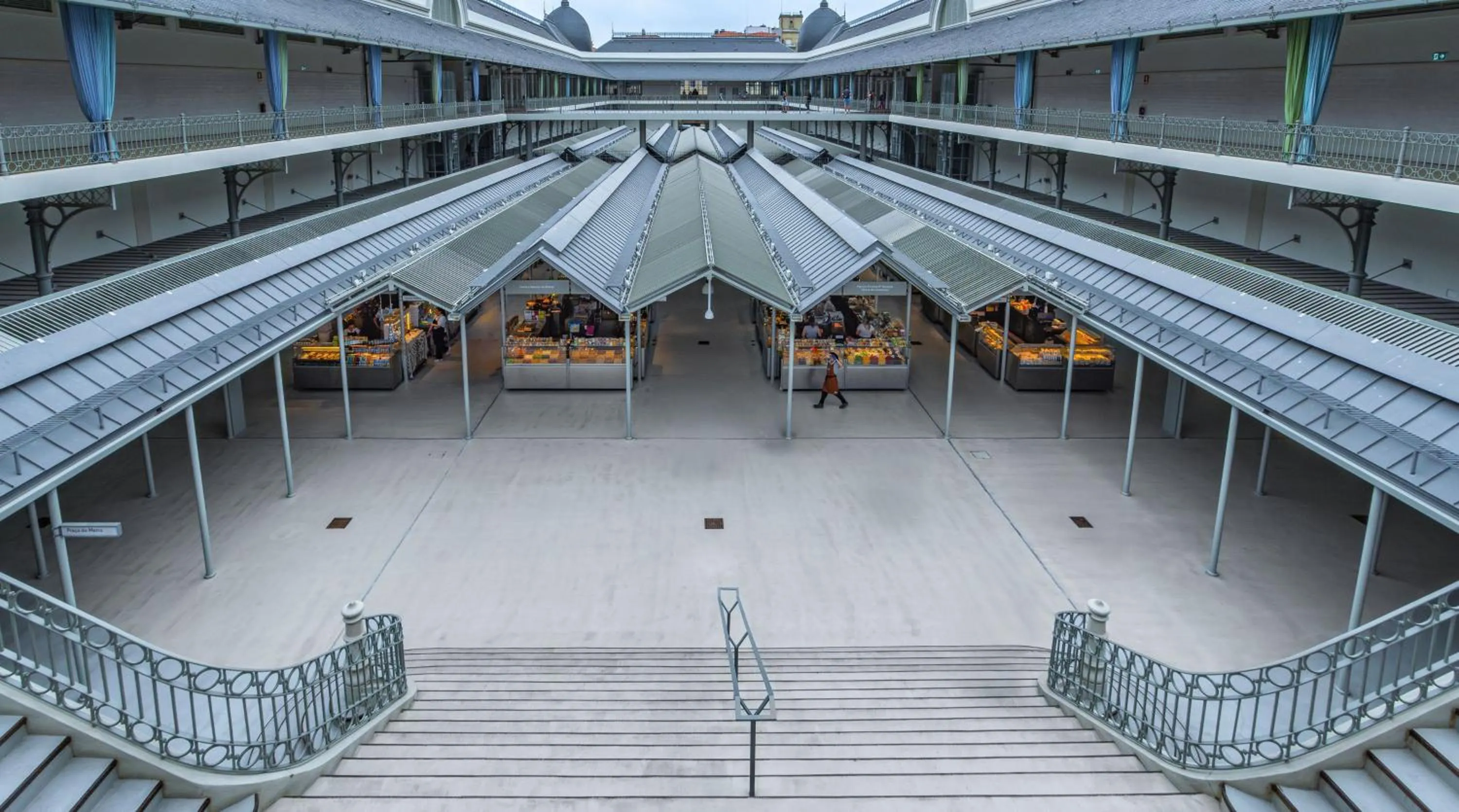 Nearby landmark in Holiday Inn Express Porto City Centre by IHG