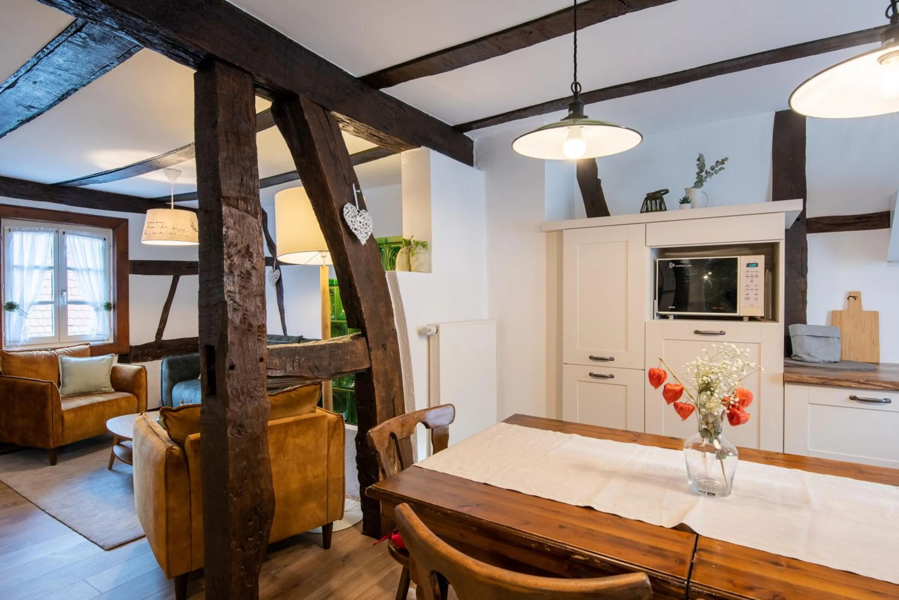 Dining area in Gîtes et chambres d'hôtes Maison Ungerer