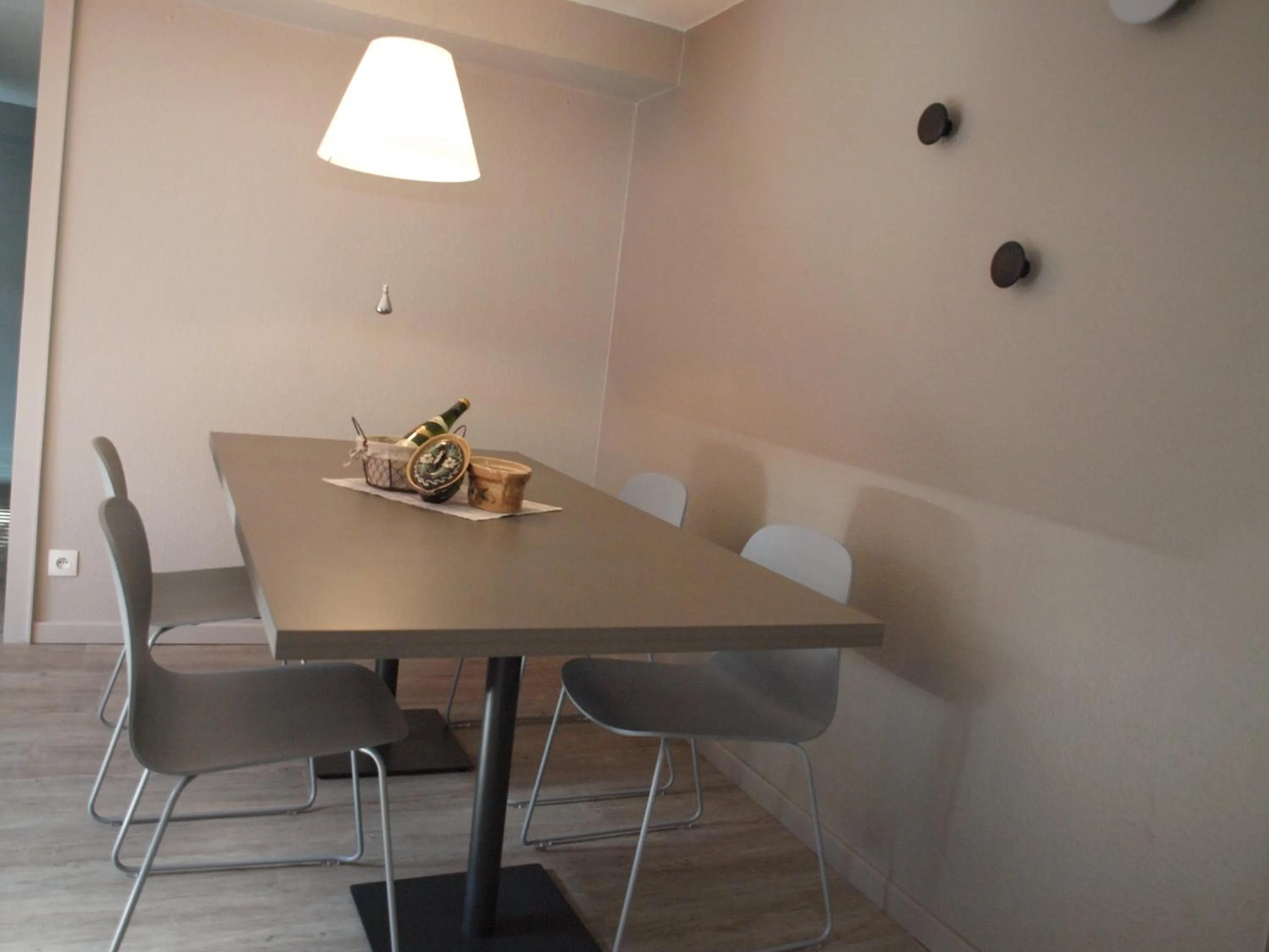 Dining area in Gîtes et chambres d'hôtes Maison Ungerer